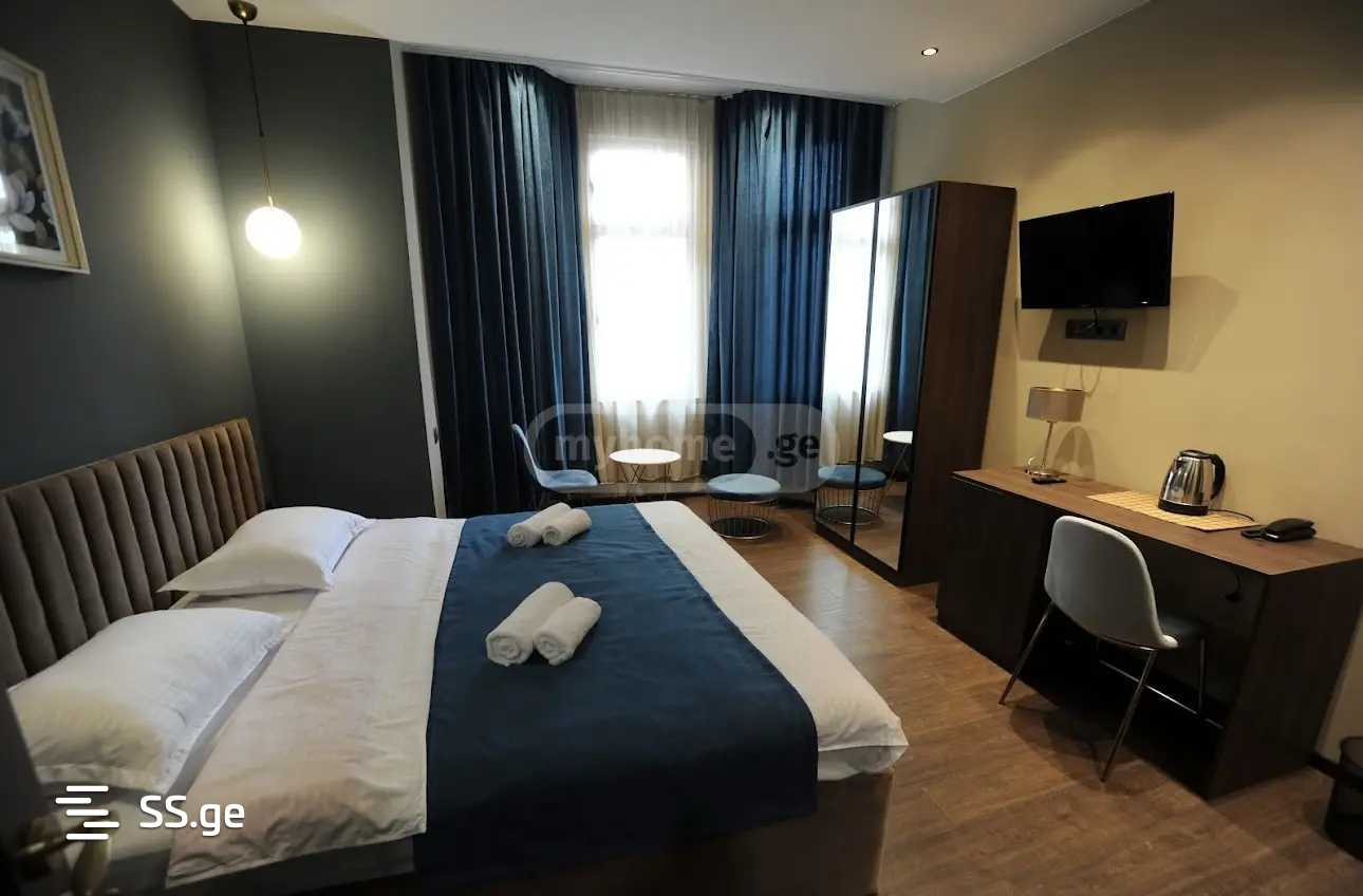 20 Room Hotel For Rent. Vera view 3