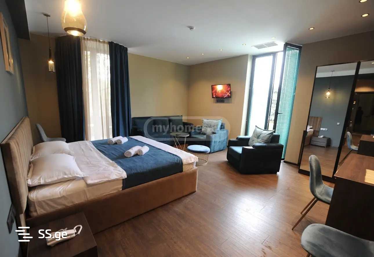 20 Room Hotel For Rent. Vera view 2