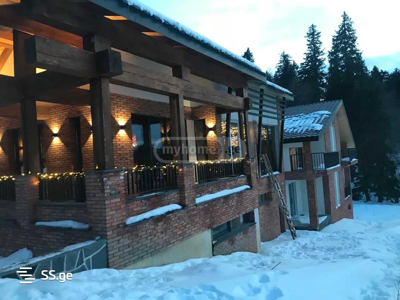 10 room Summer Cottage For Sale. Bakuriani