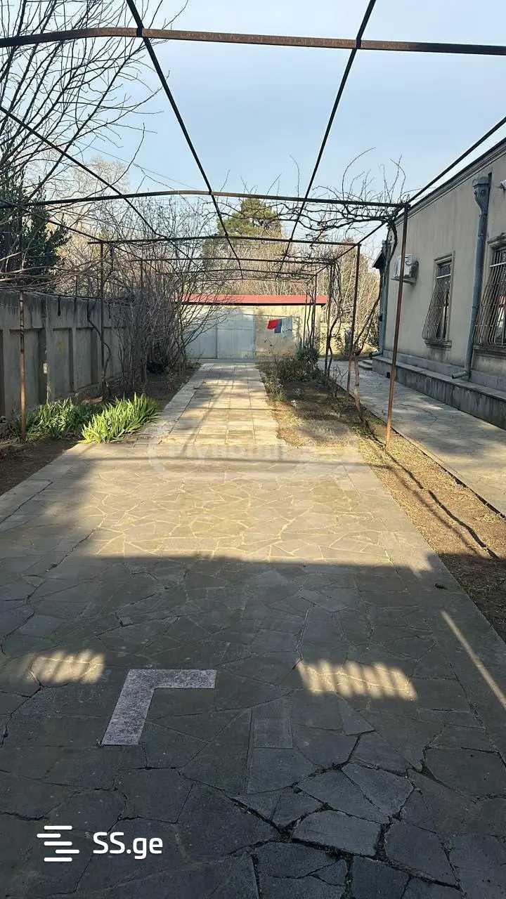 7 Room Private House For Sale view 9