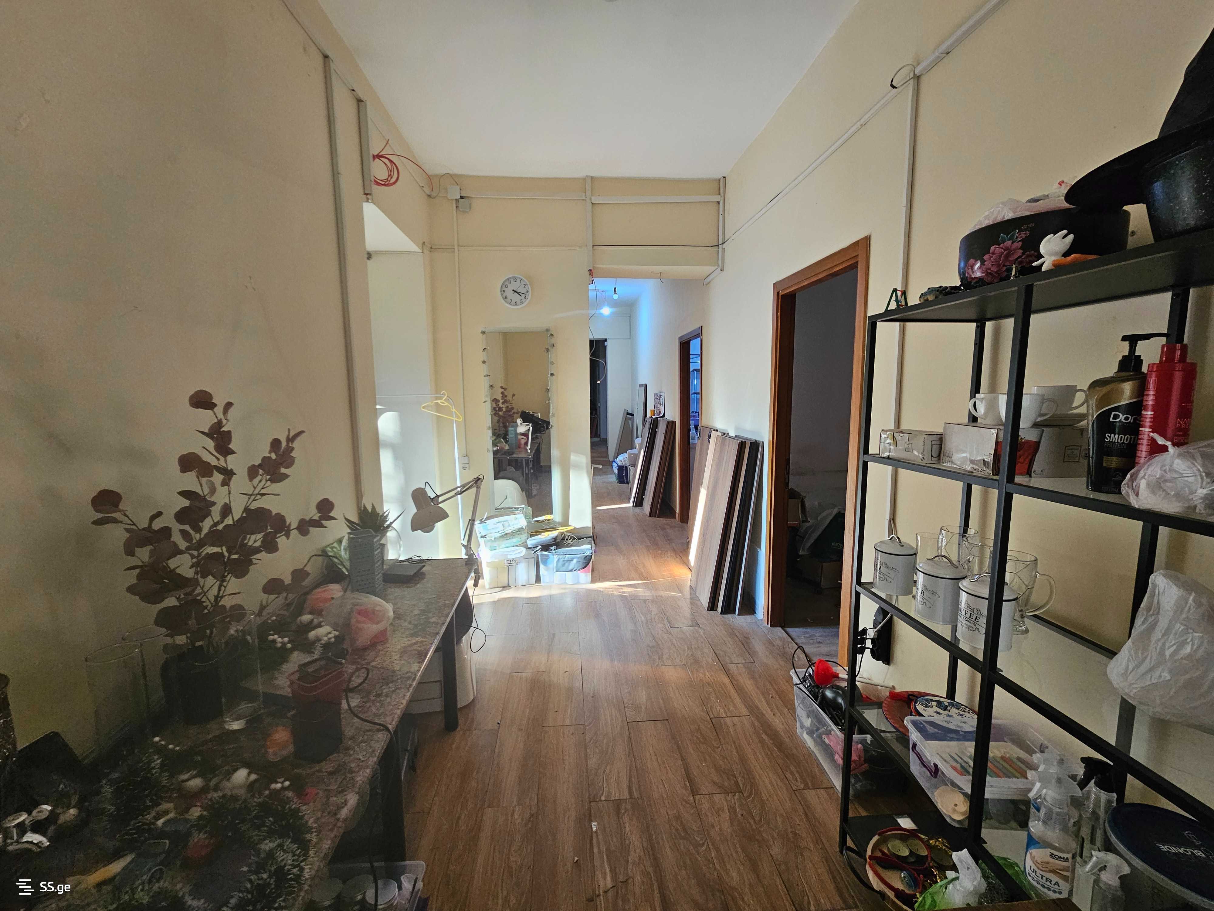 Store-Industrial Property For Rent. Chugureti view 5