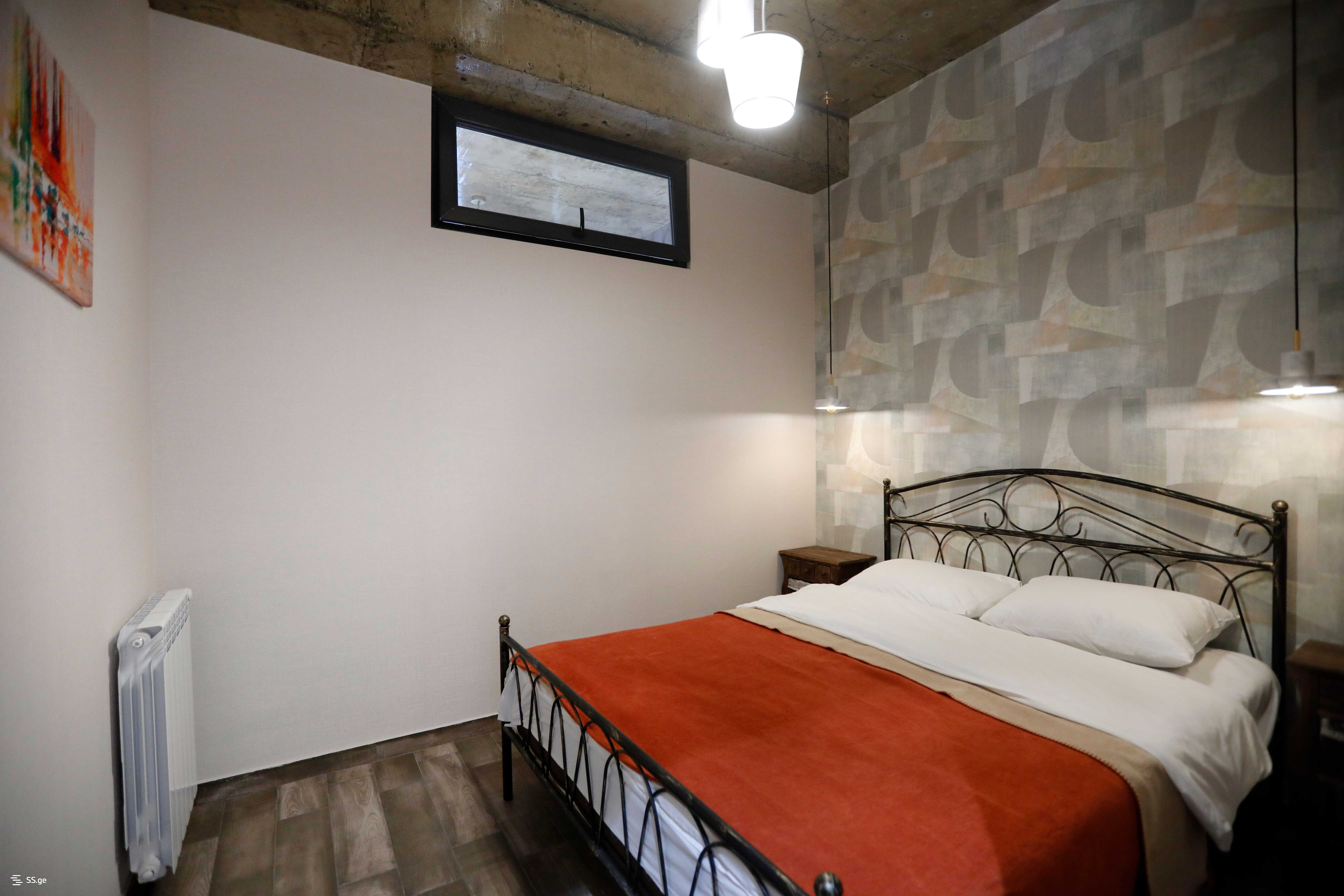 4 Room Flat Daily Rent. Isani view 8
