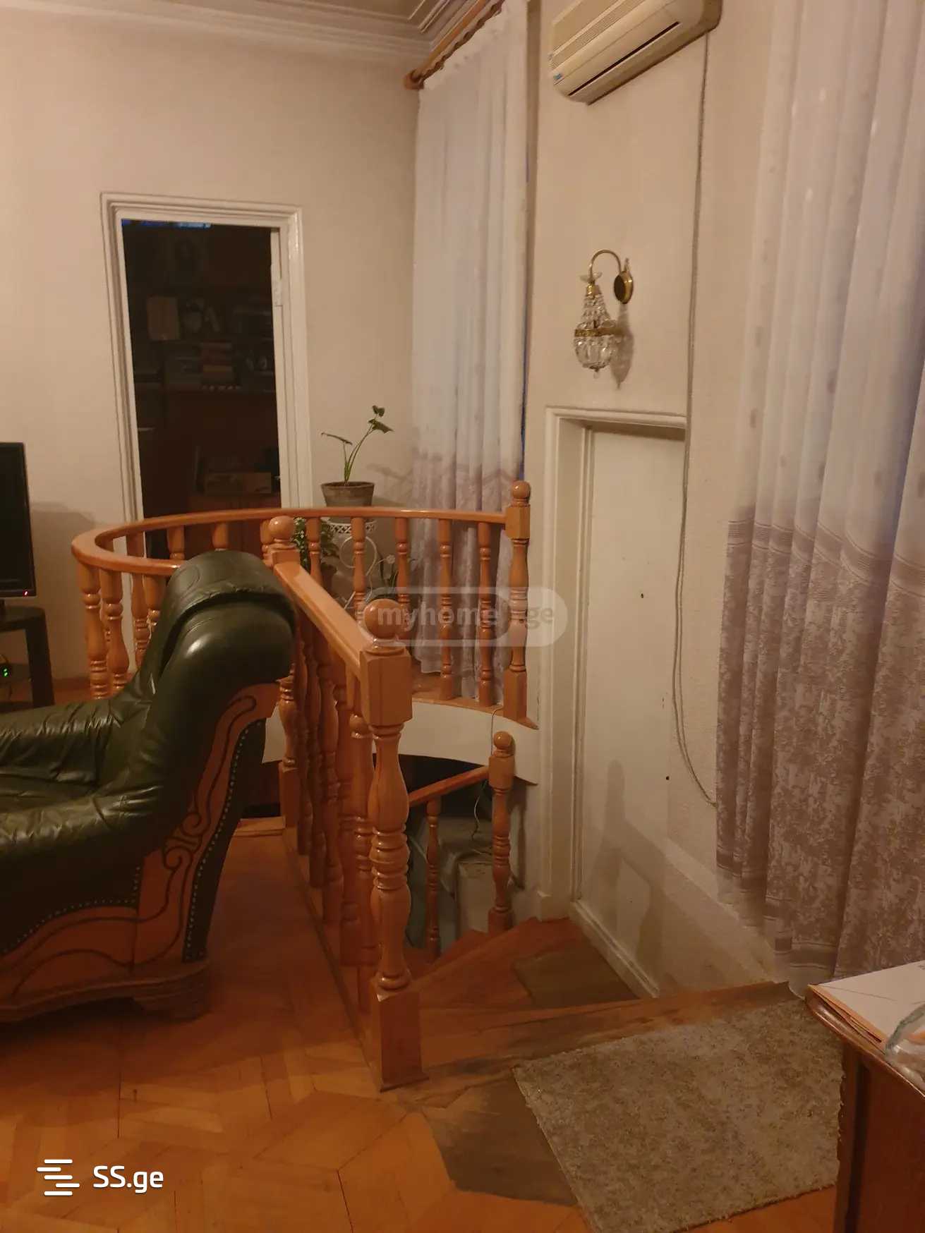 5 Room Private House For Rent. Chugureti, 1 of 4