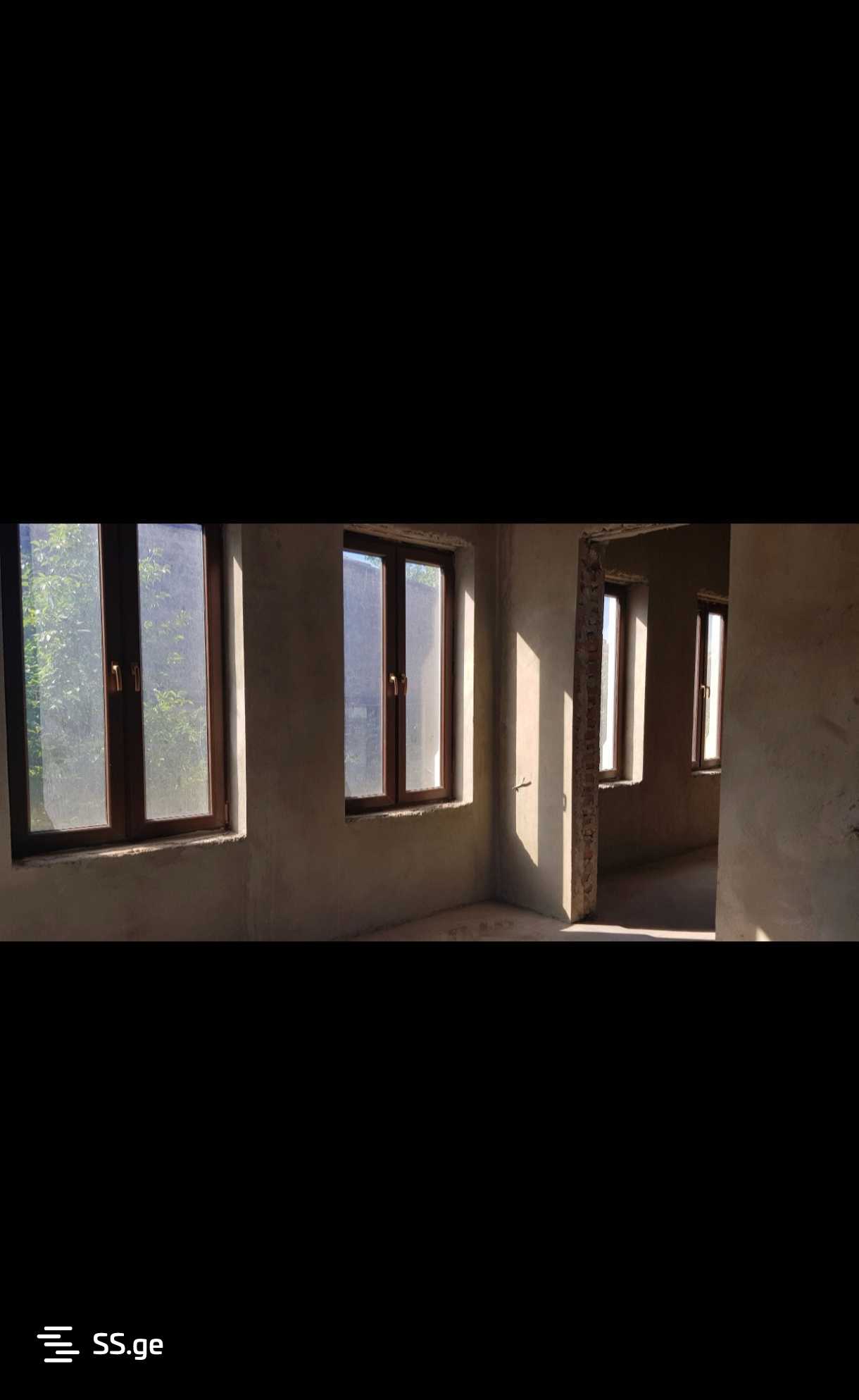 8 Room Private House For Sale view 3