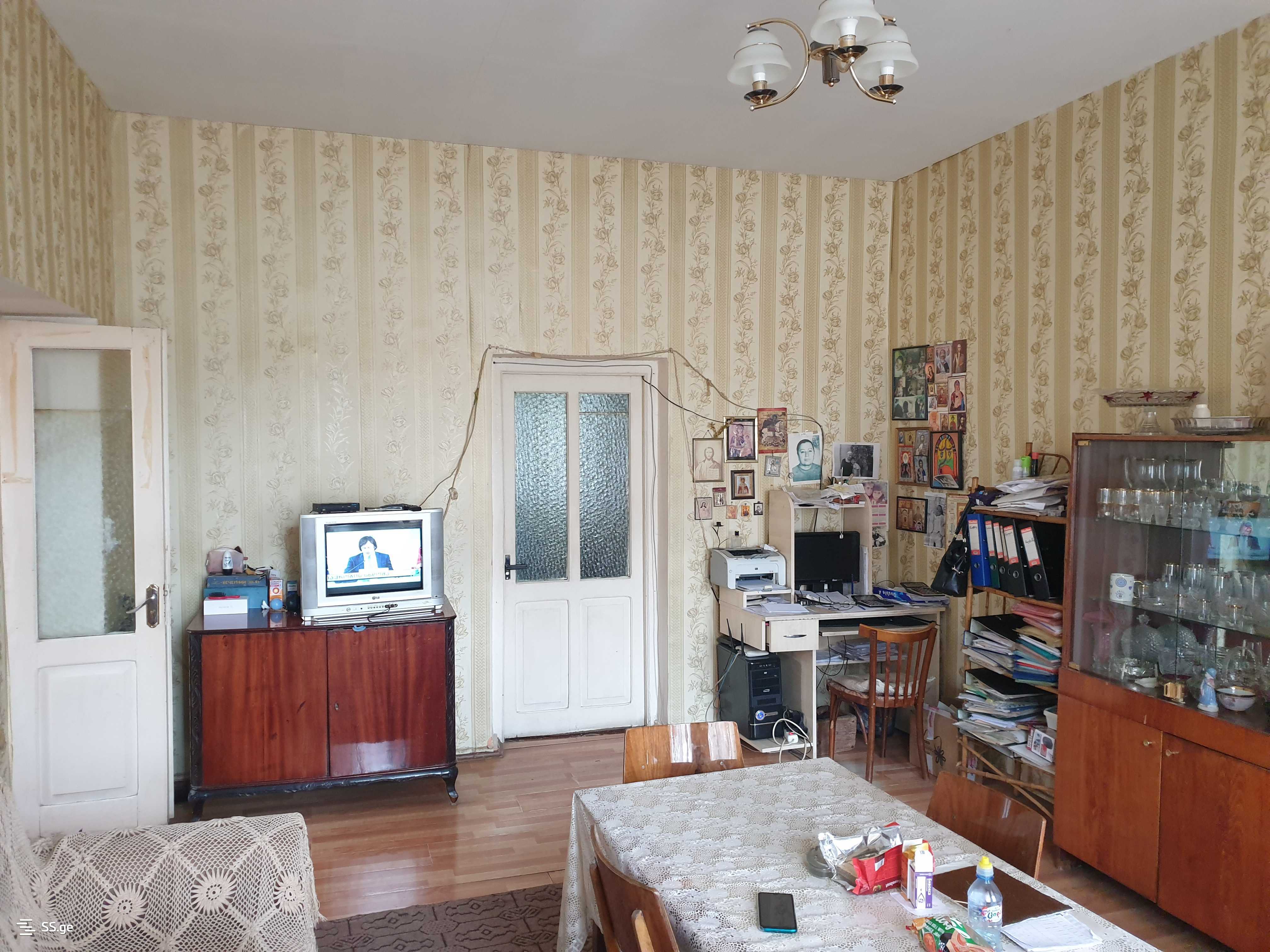 4 Room Flat For Sale, 1 of 4