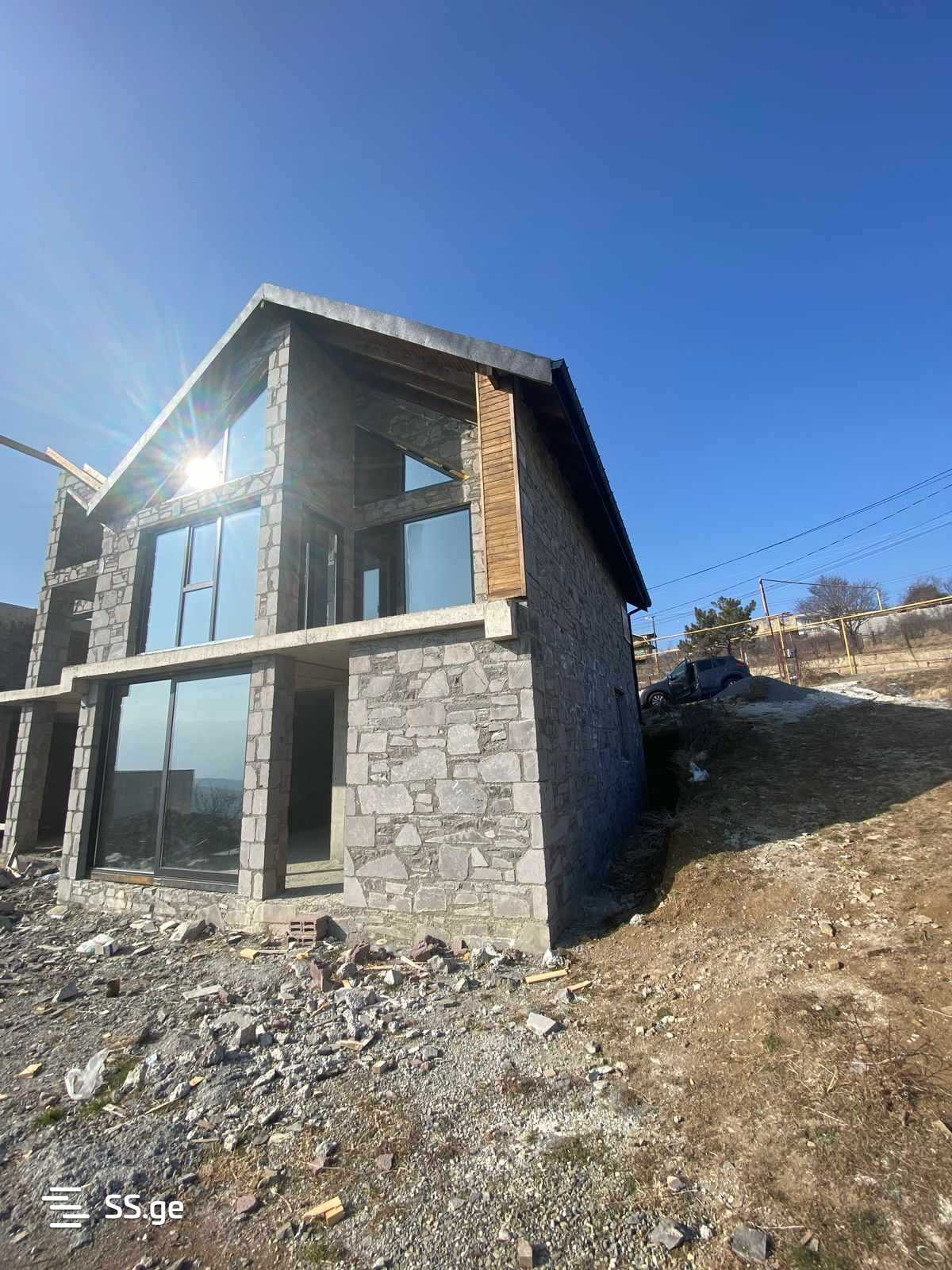 4 Room Private House For Sale view 1