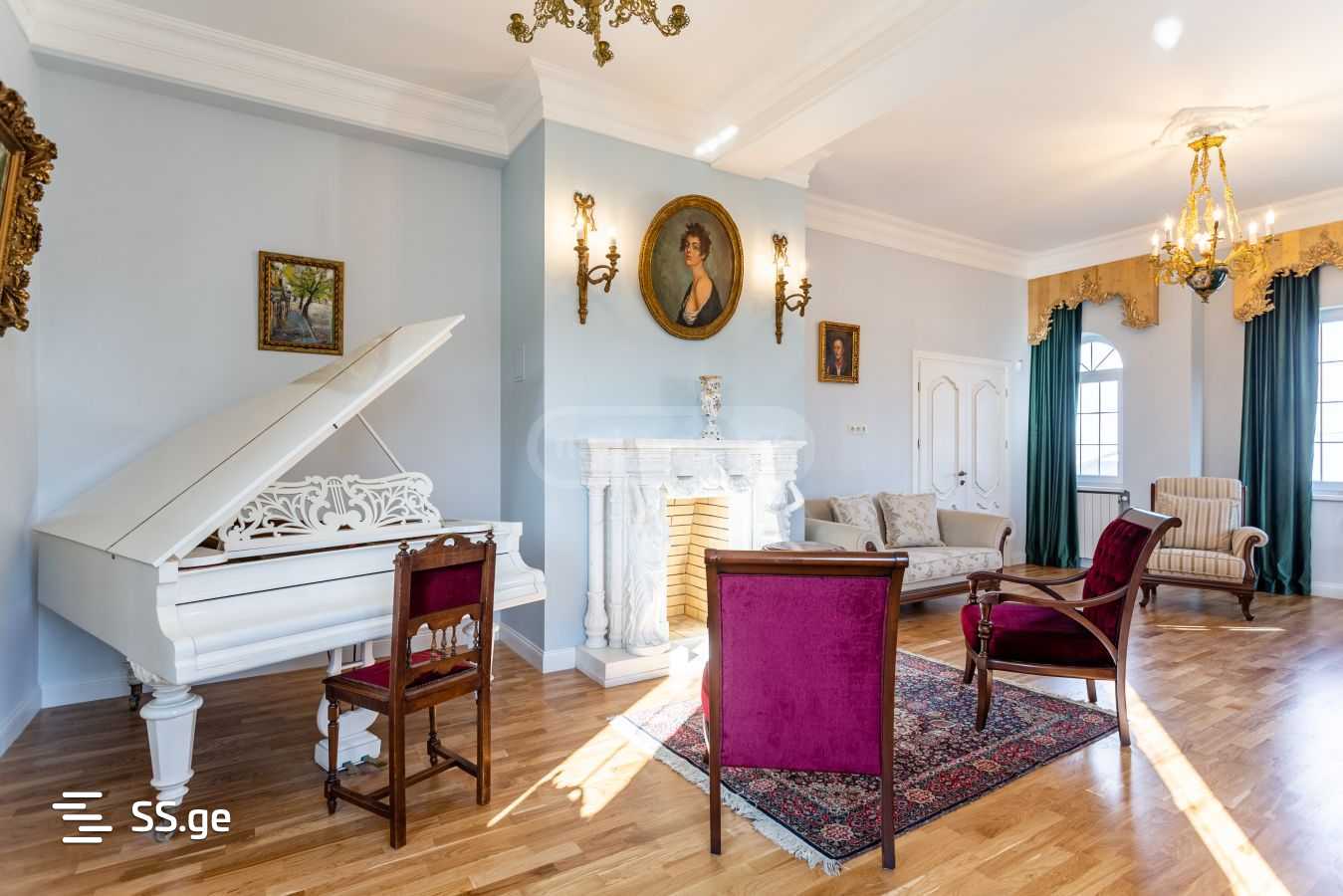10 Room Private House For Rent. Shindisi view 3
