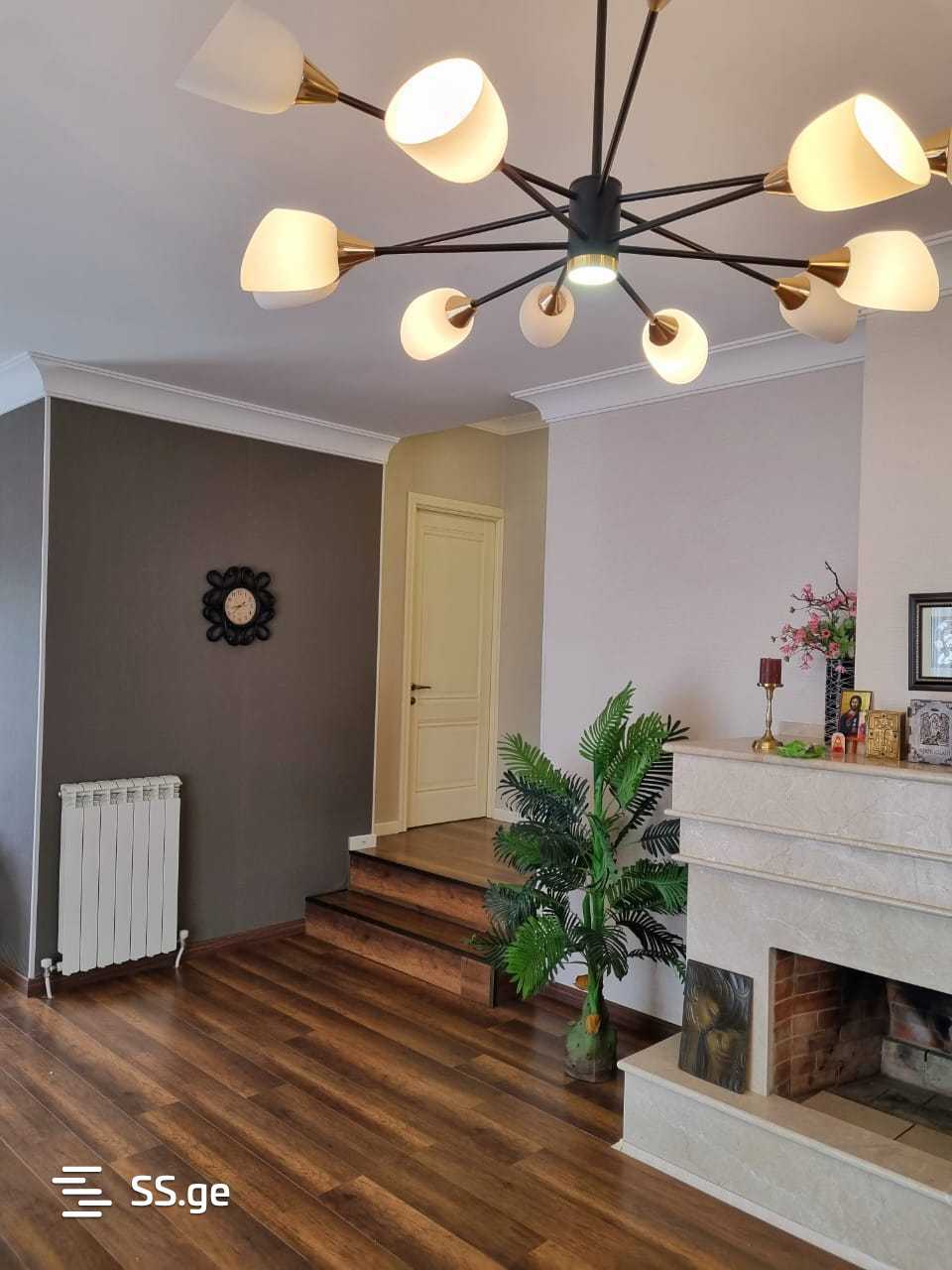 4 Room Private House For Sale view 9