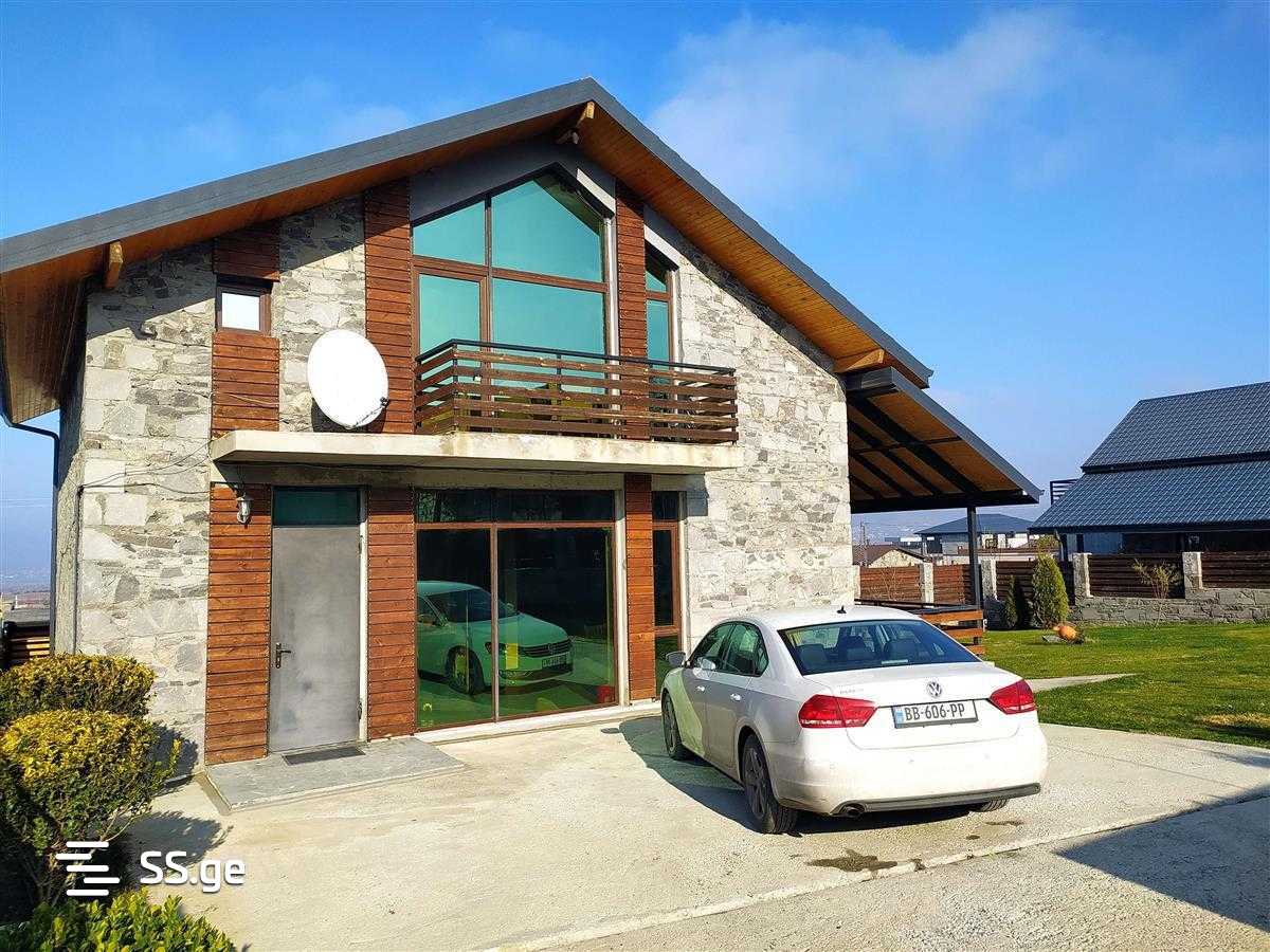 8 Room Summer Cottage For Rent. Saguramo view 3