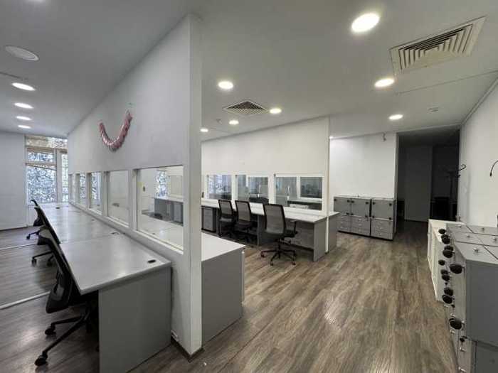 https://static.ss.ge/20250311/4_5dd16955-d426-4c81-b914-3e1ec99b2bf1_Thumb.jpg