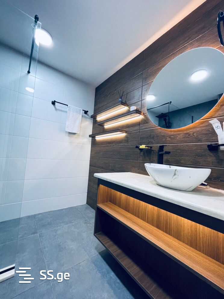 2 Room Flat Daily Rent. Digomi view 5