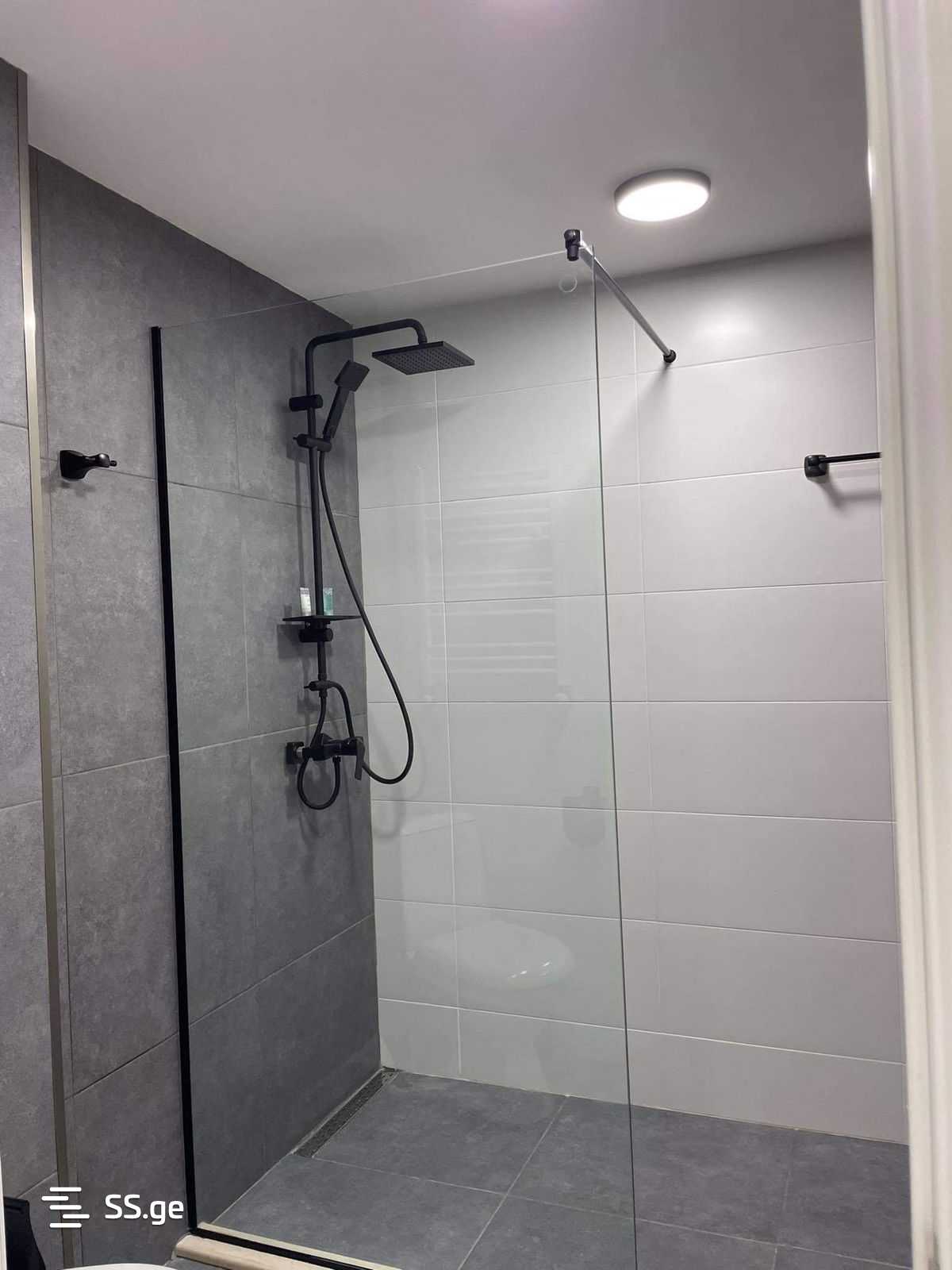 2 Room Flat Daily Rent. Digomi view 6