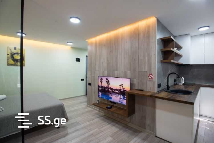 2 Room Flat Daily Rent. Digomi view 4