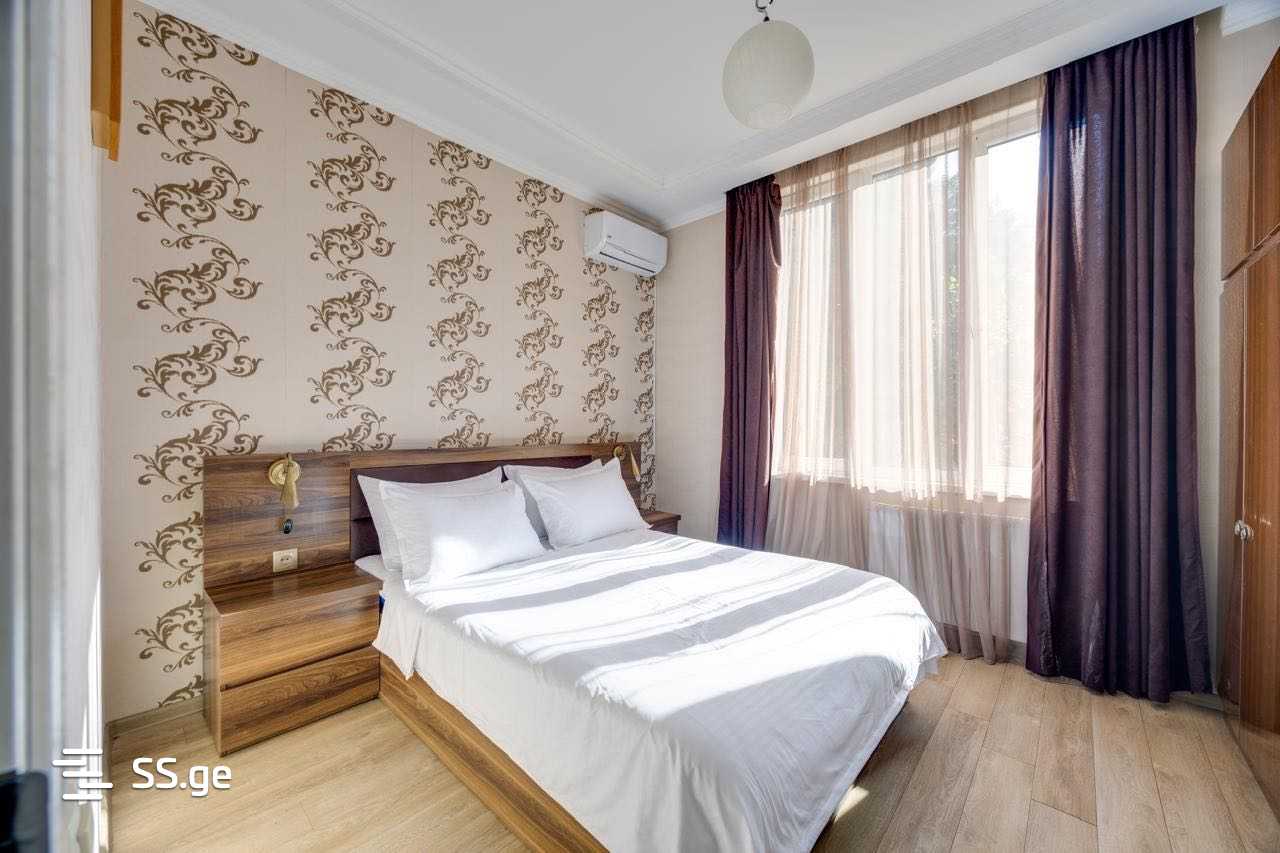 4 Room Flat Daily Rent. Chugureti, 1 of 4