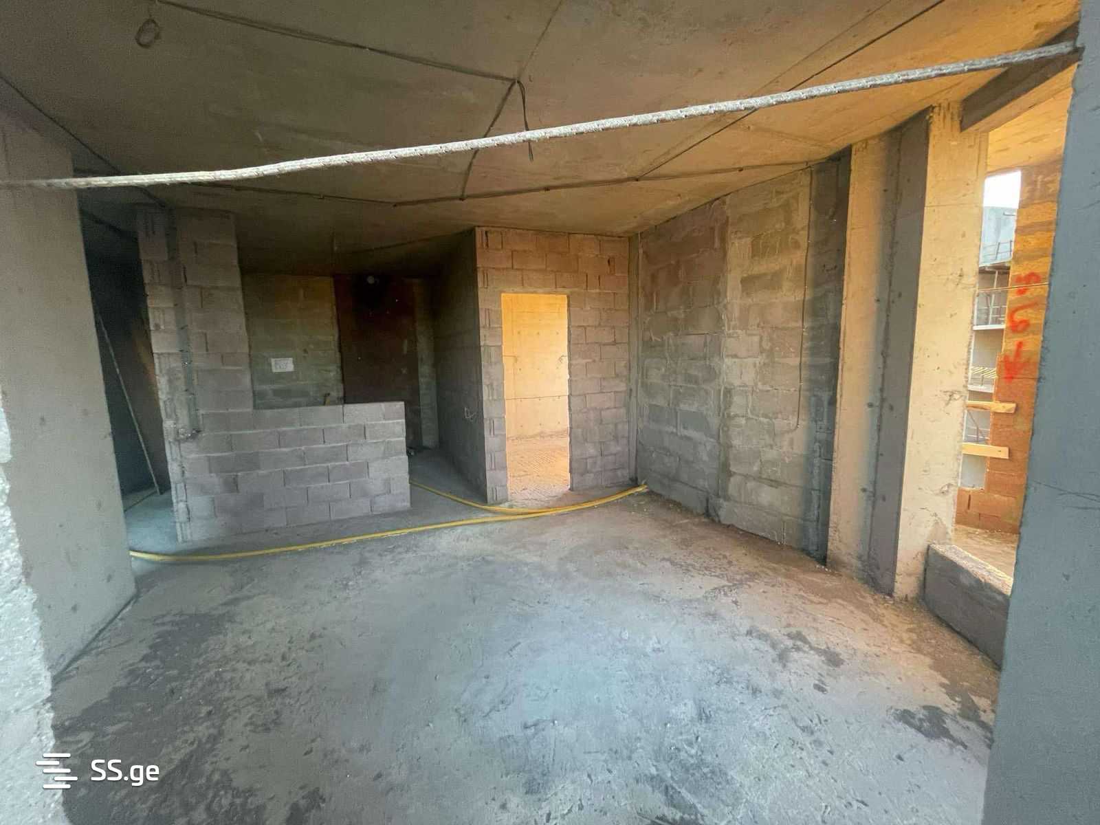 3 Room Flat For Sale view 4