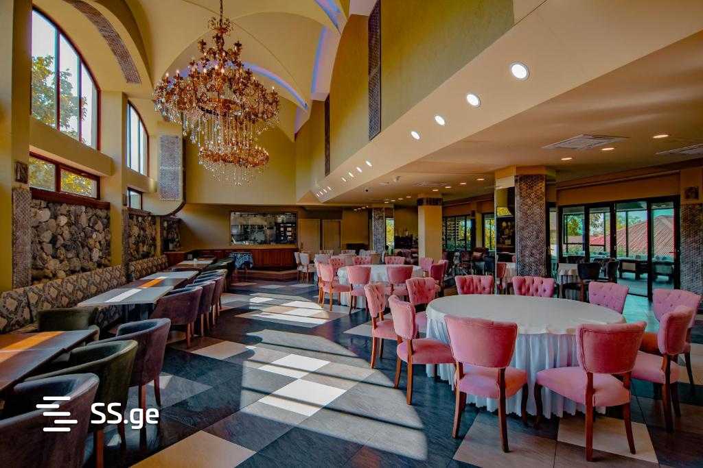 10 Room Hotel For Sale view 5