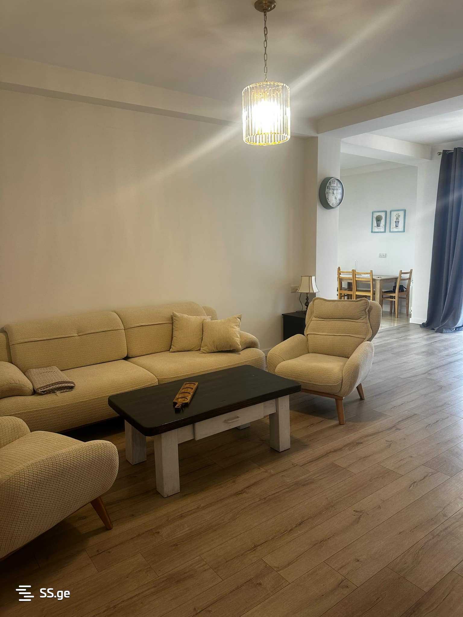4 room Flat For Rent. Vera - Aanzicht 3
