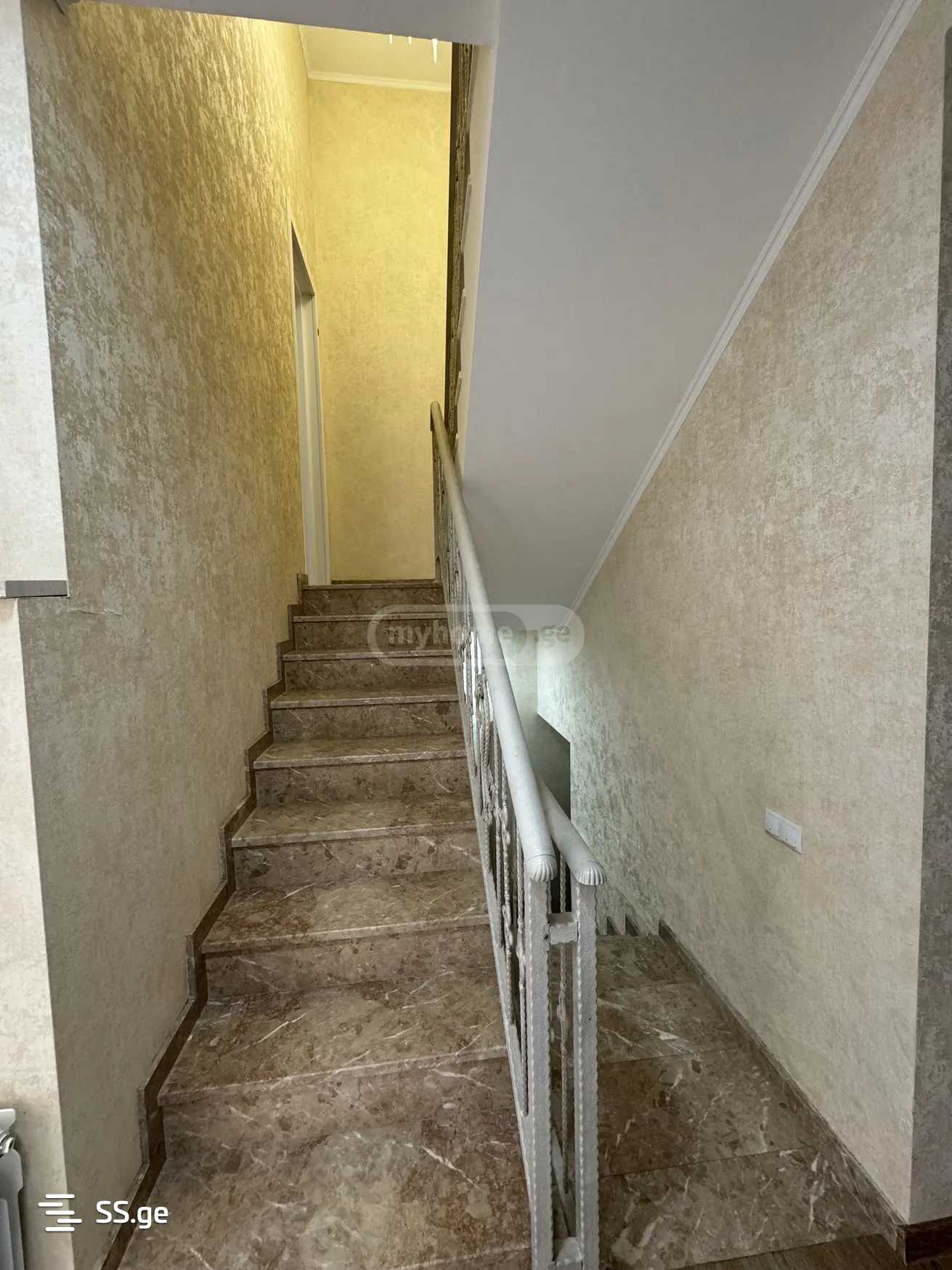 6 Room Private House For Rent. Didi Digomi, 2 of 12