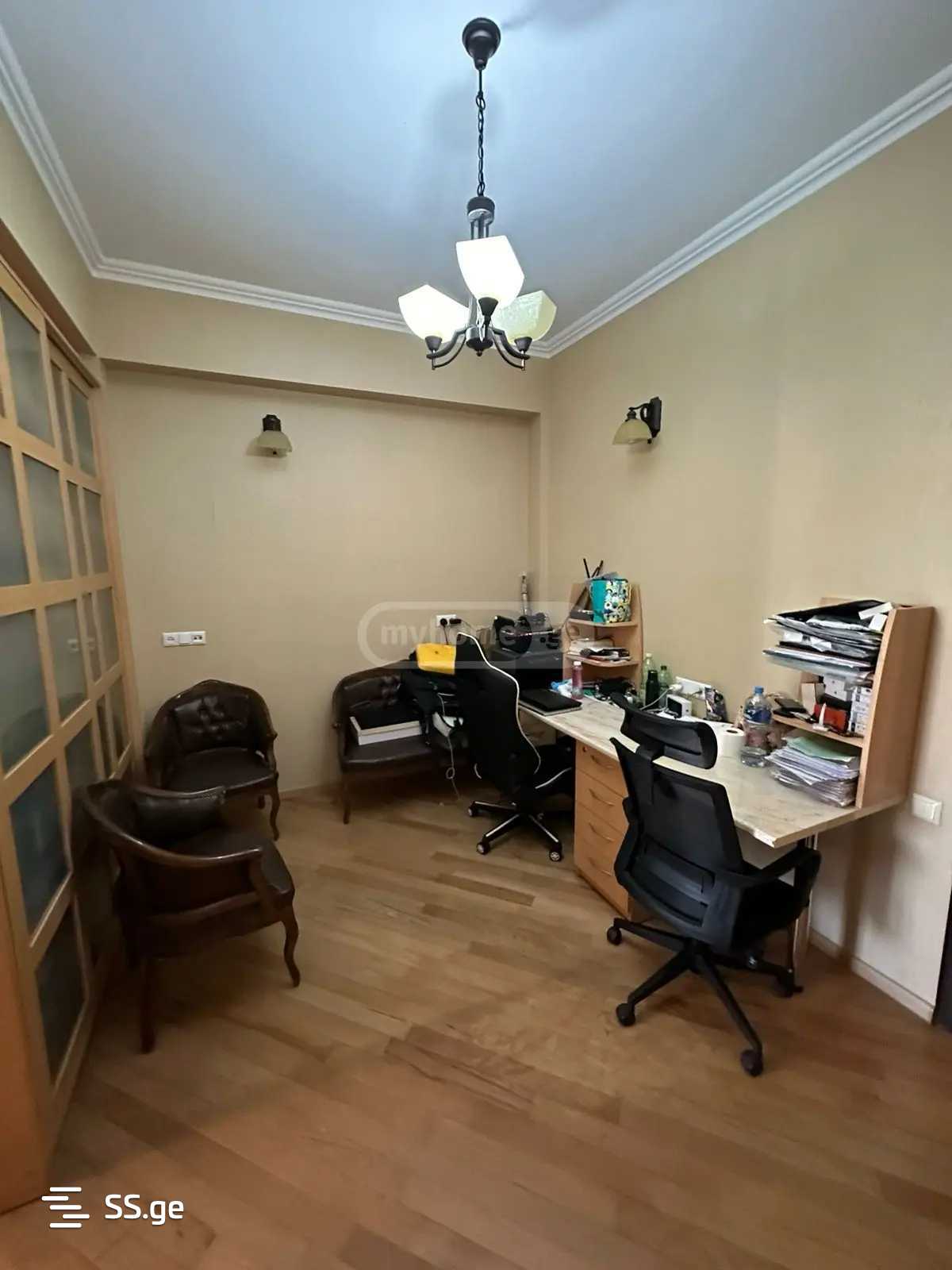 5 room Flat For Rent. Saburtalo - Meer