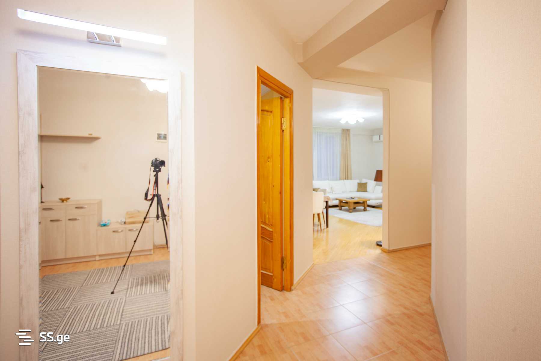4 room Flat For Rent. Vake - Widok 5