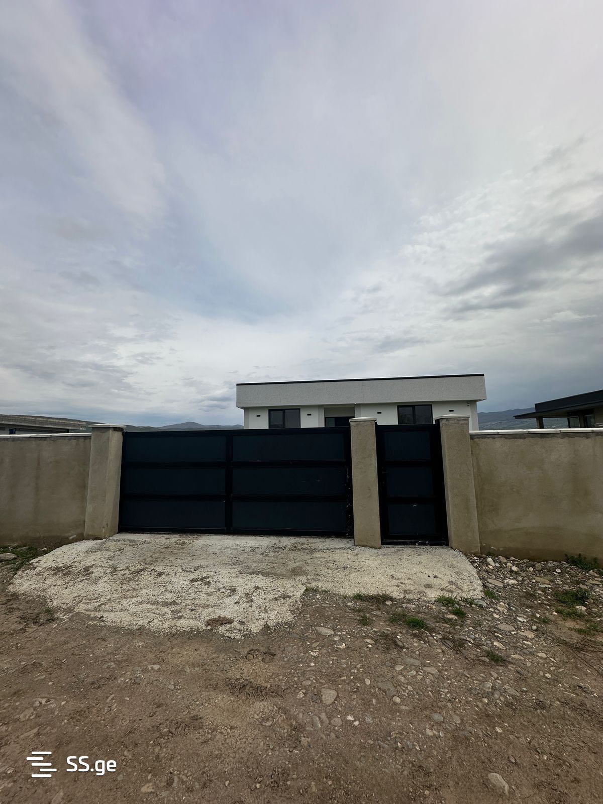 7 Room Summer Cottage For Sale view 2