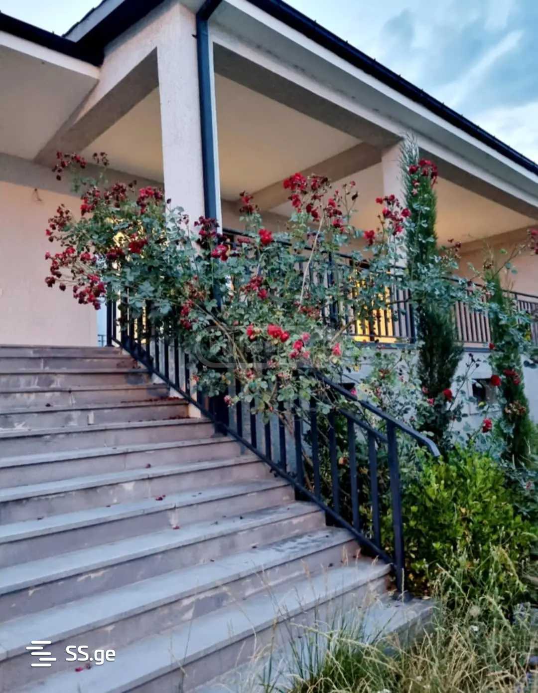 5 Room Summer Cottage For Sale view 2