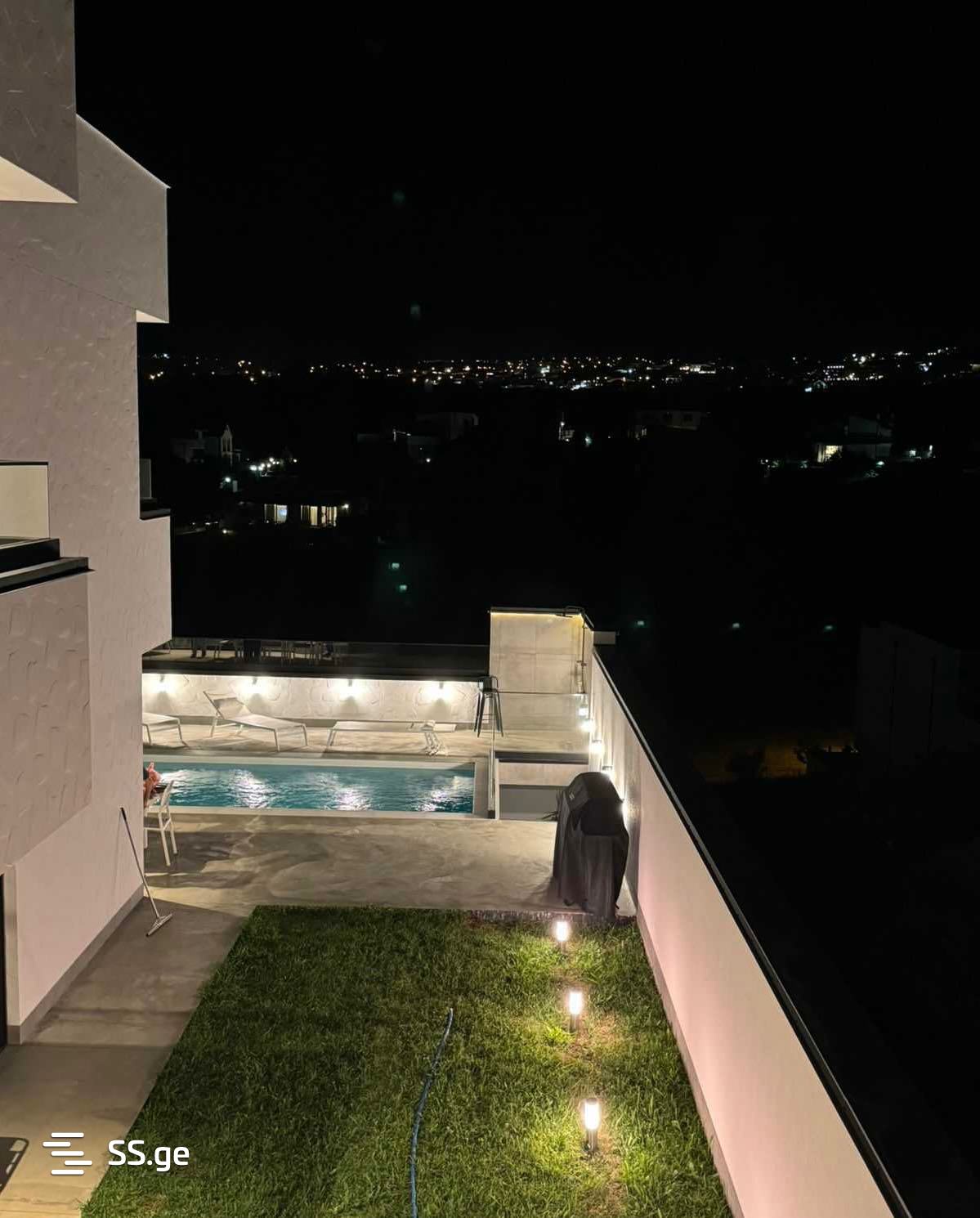 11 Room Private House For Sale view 8