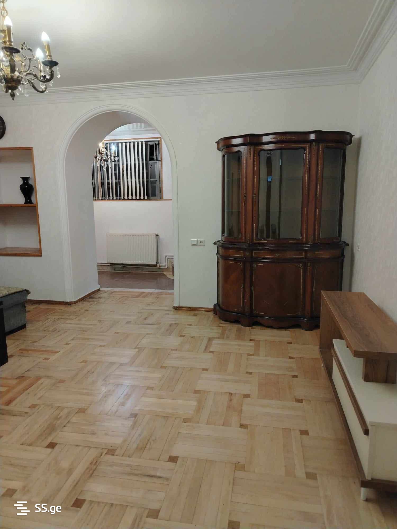 3 room Flat For Rent. Vera - View 2