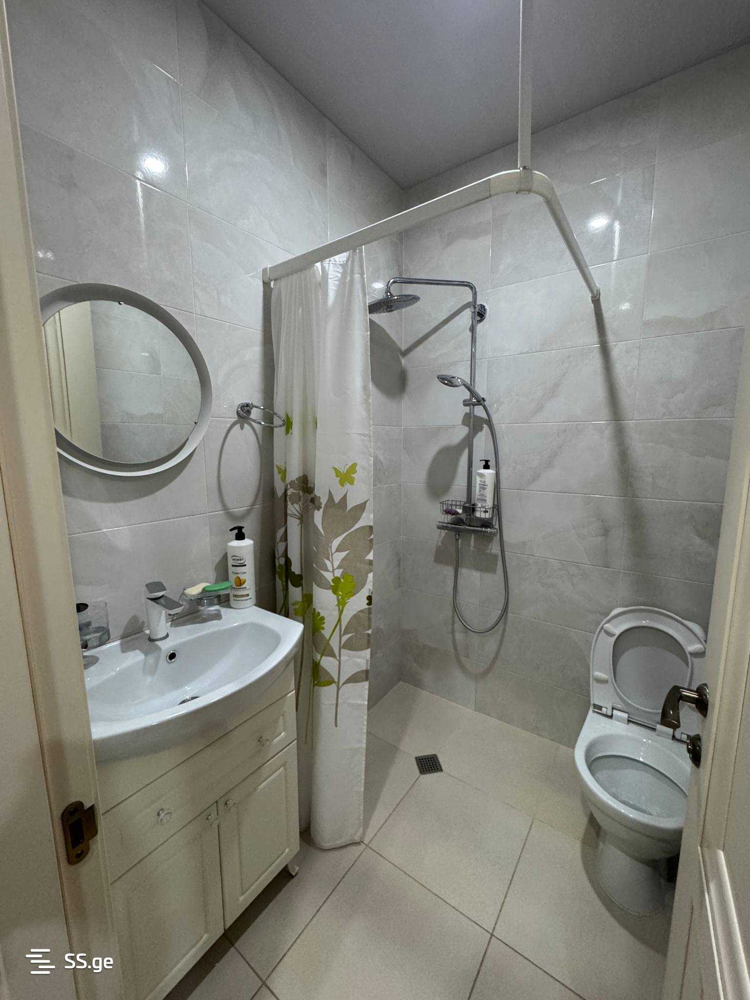 2 Room Flat Daily Rent. Gldani view 6