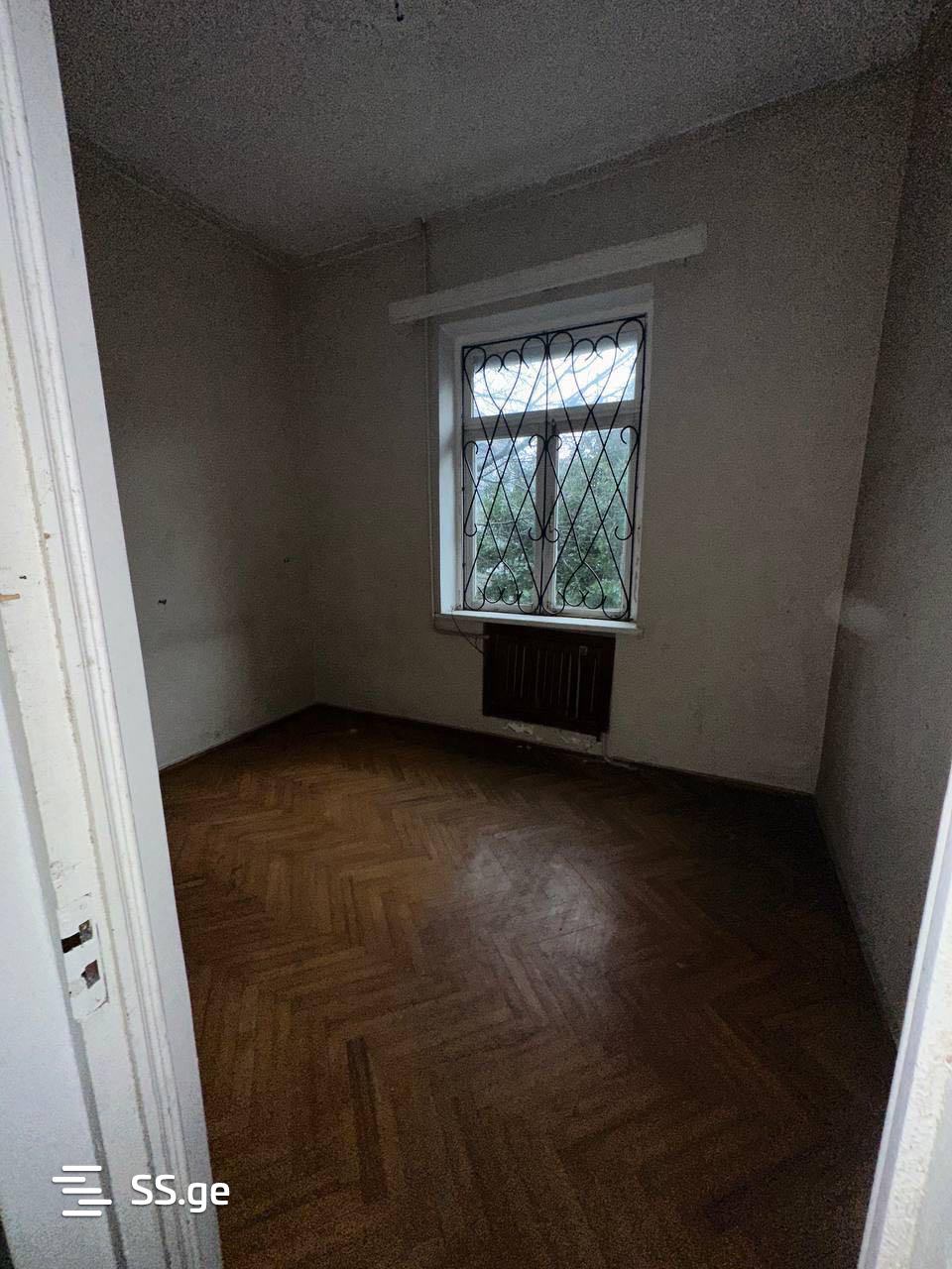 7 Room Hotel For Sale view 4