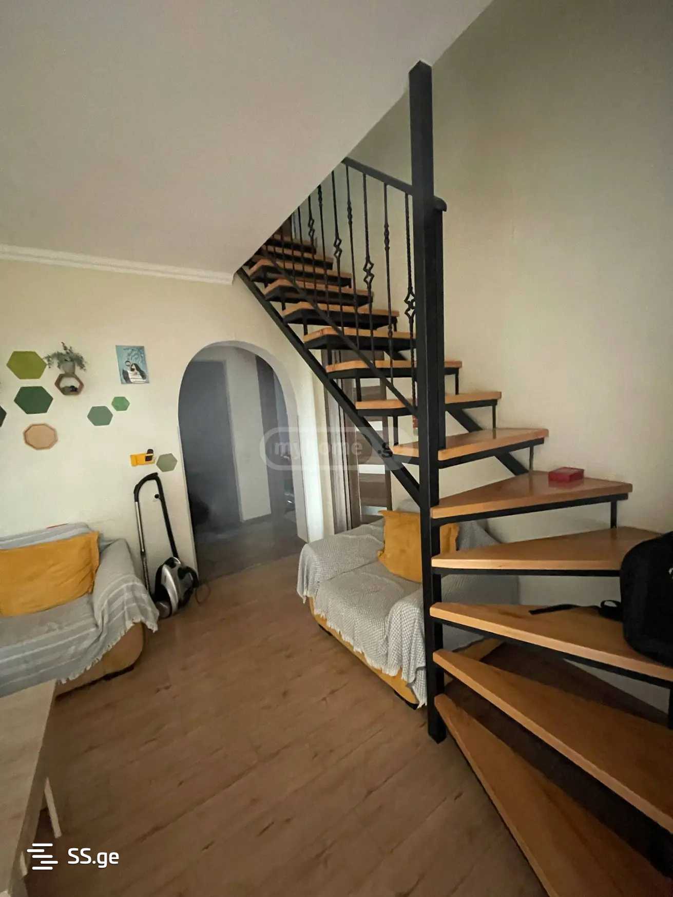7 Room Private House For Rent. Gldani, 11 of 12