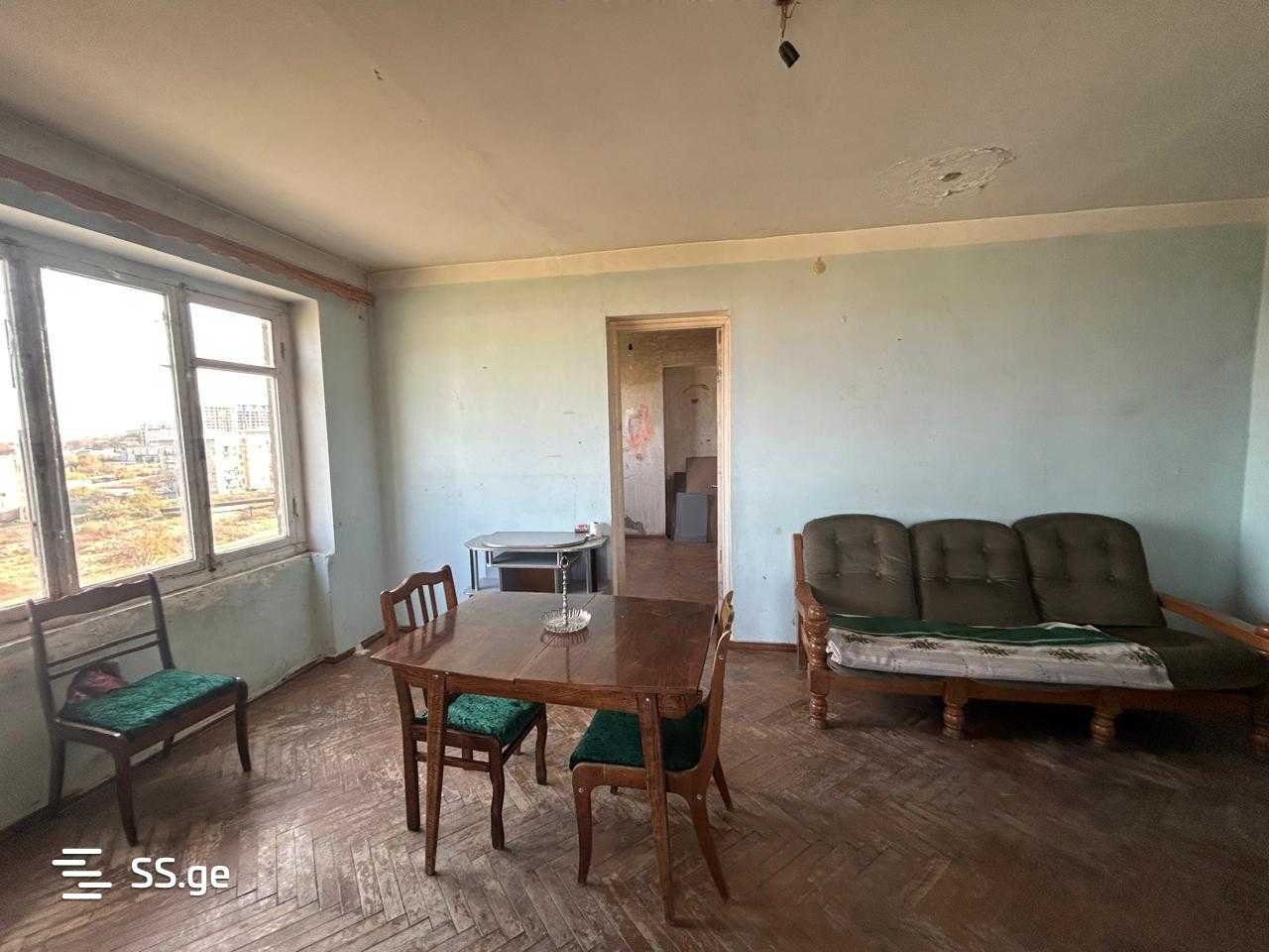 3 Room Flat For Sale, 1 of 4