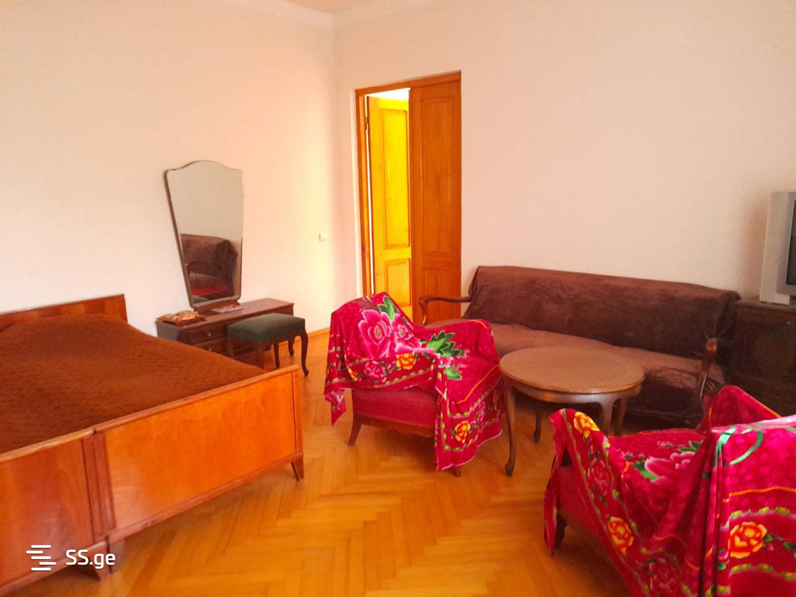 6 Room Summer Cottage For Rent. Tskneti view 7