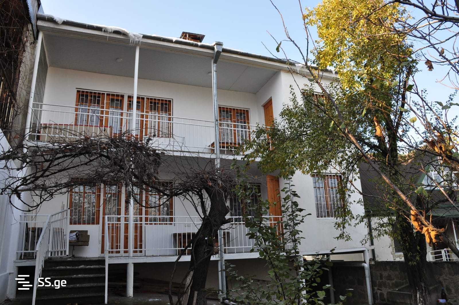 6 Room Summer Cottage For Rent. Tskneti view 10