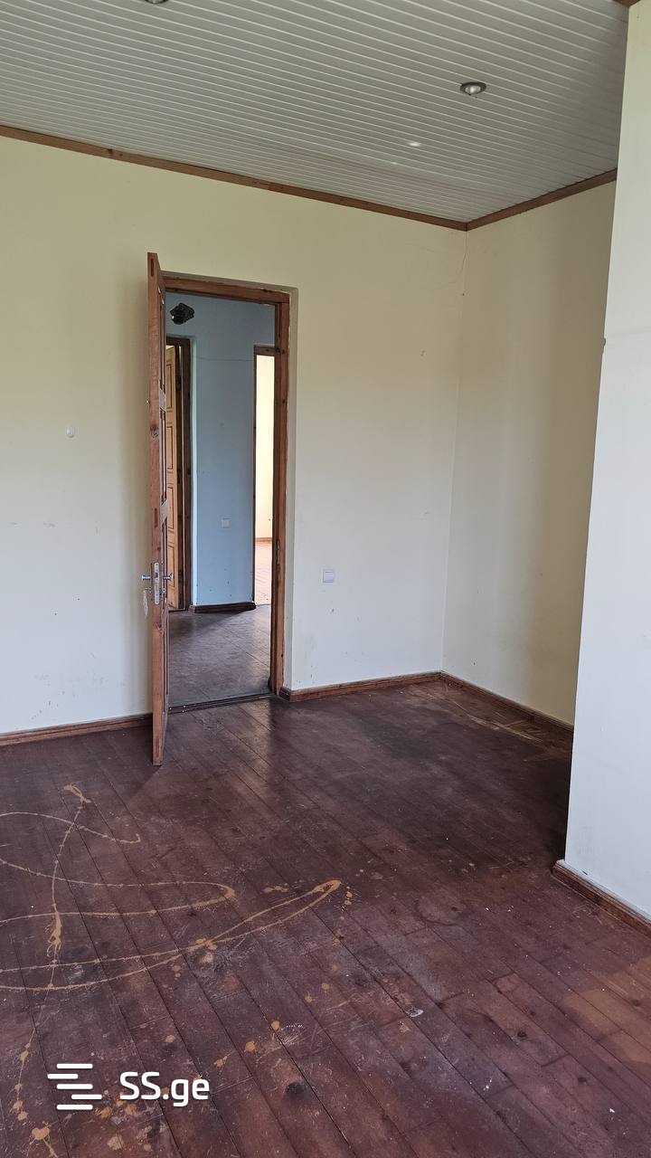 9 Room Private House For Sale view 11