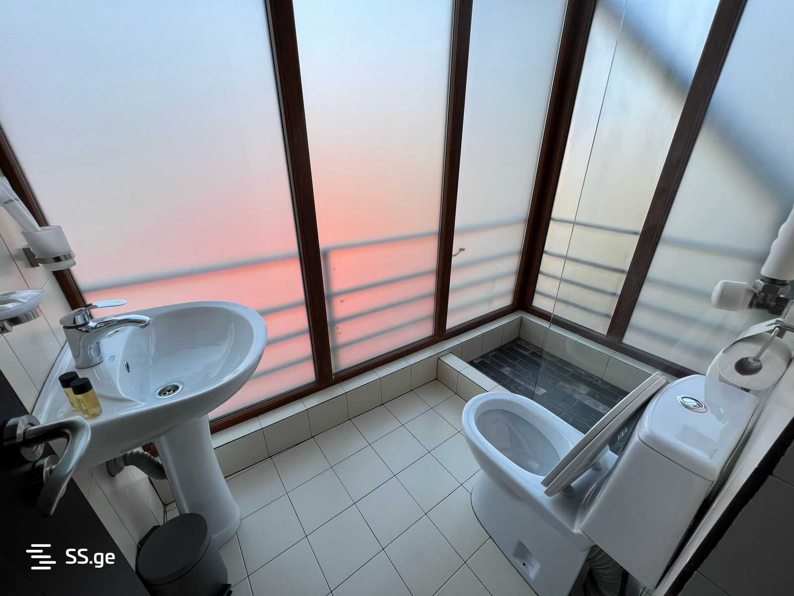 6 Room Hotel For Sale view 5