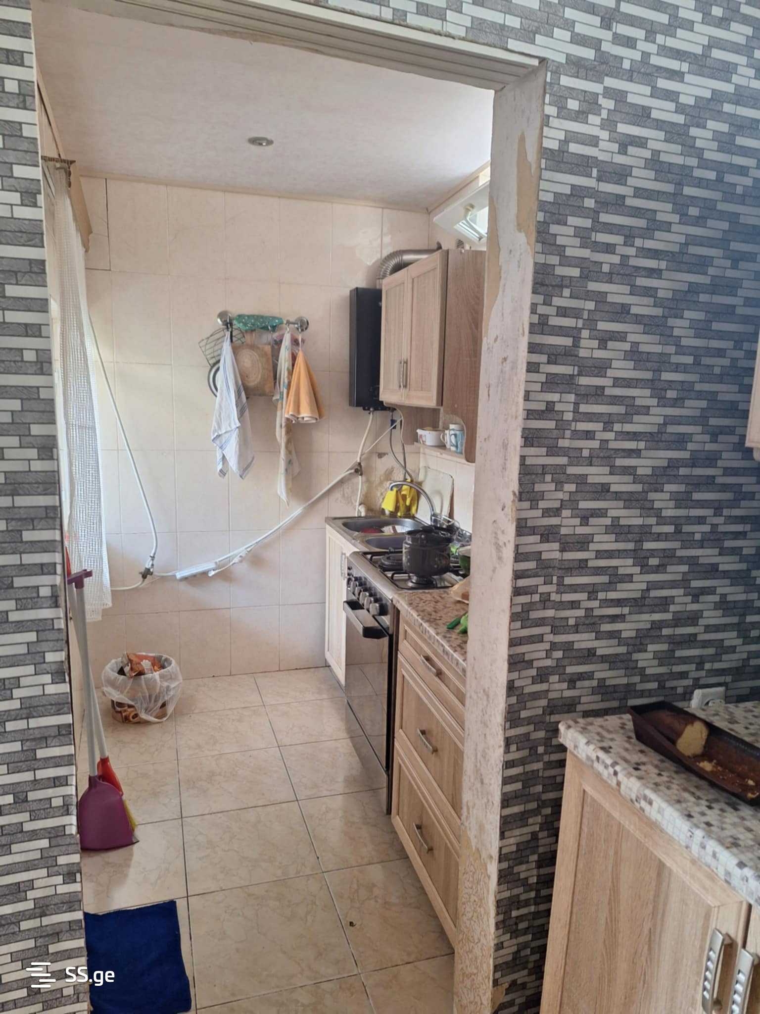 7 Room Private House For Sale view 5