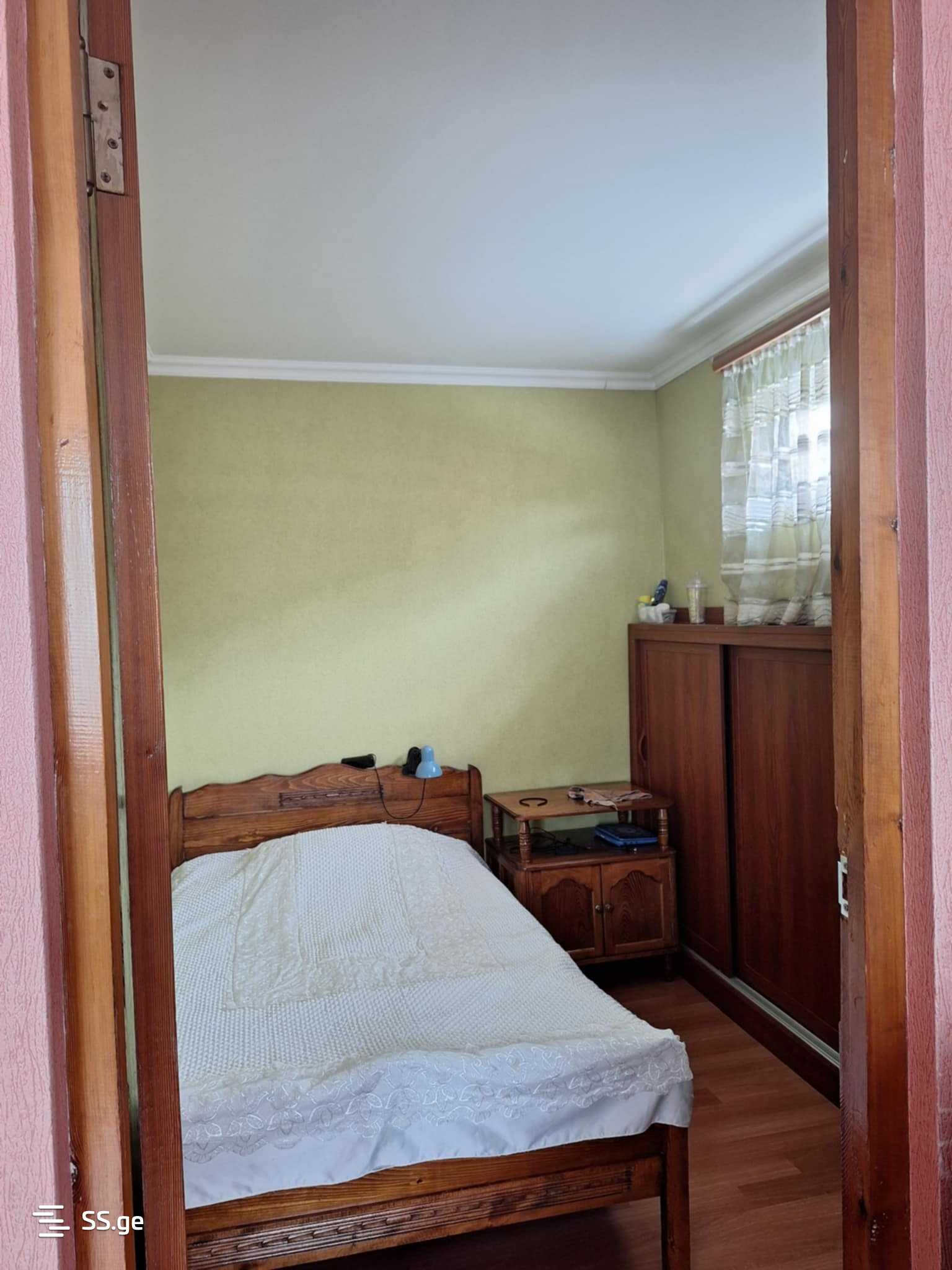 7 Room Private House For Sale view 11