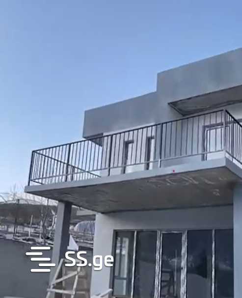 8 Room Summer Cottage For Sale view 2