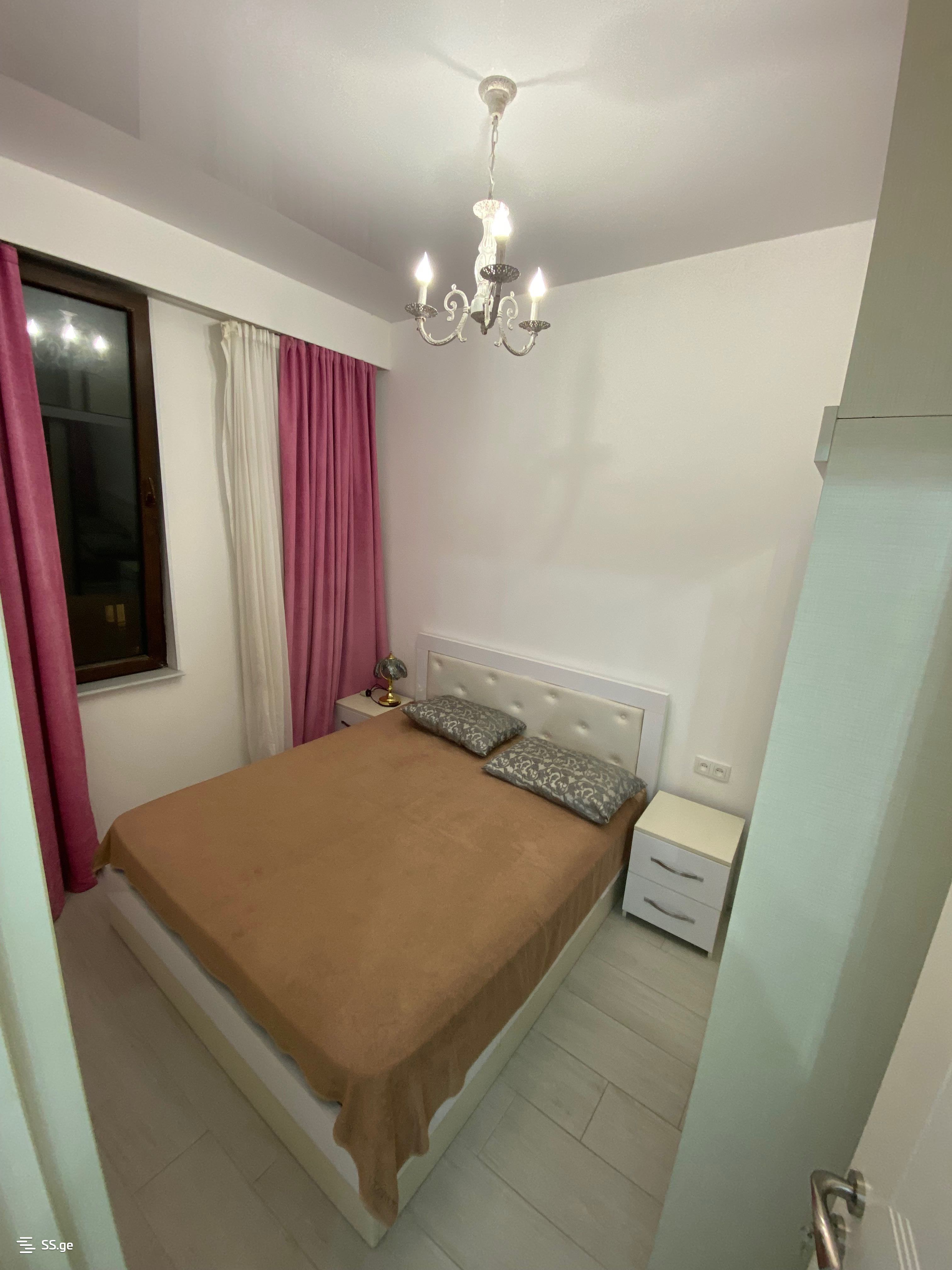 2 Room Flat Daily Rent. Qala view 6