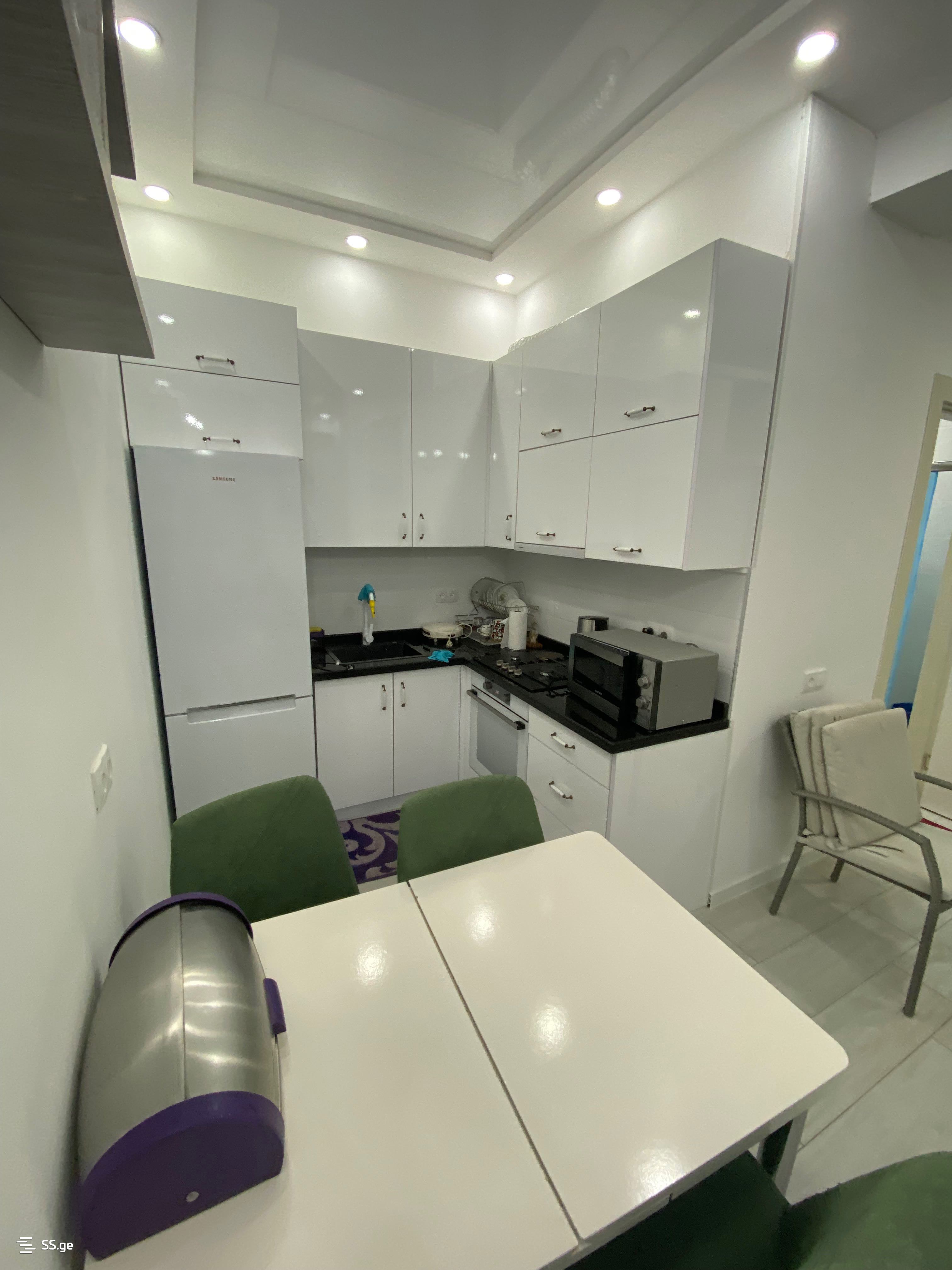 2 Room Flat Daily Rent. Qala view 9