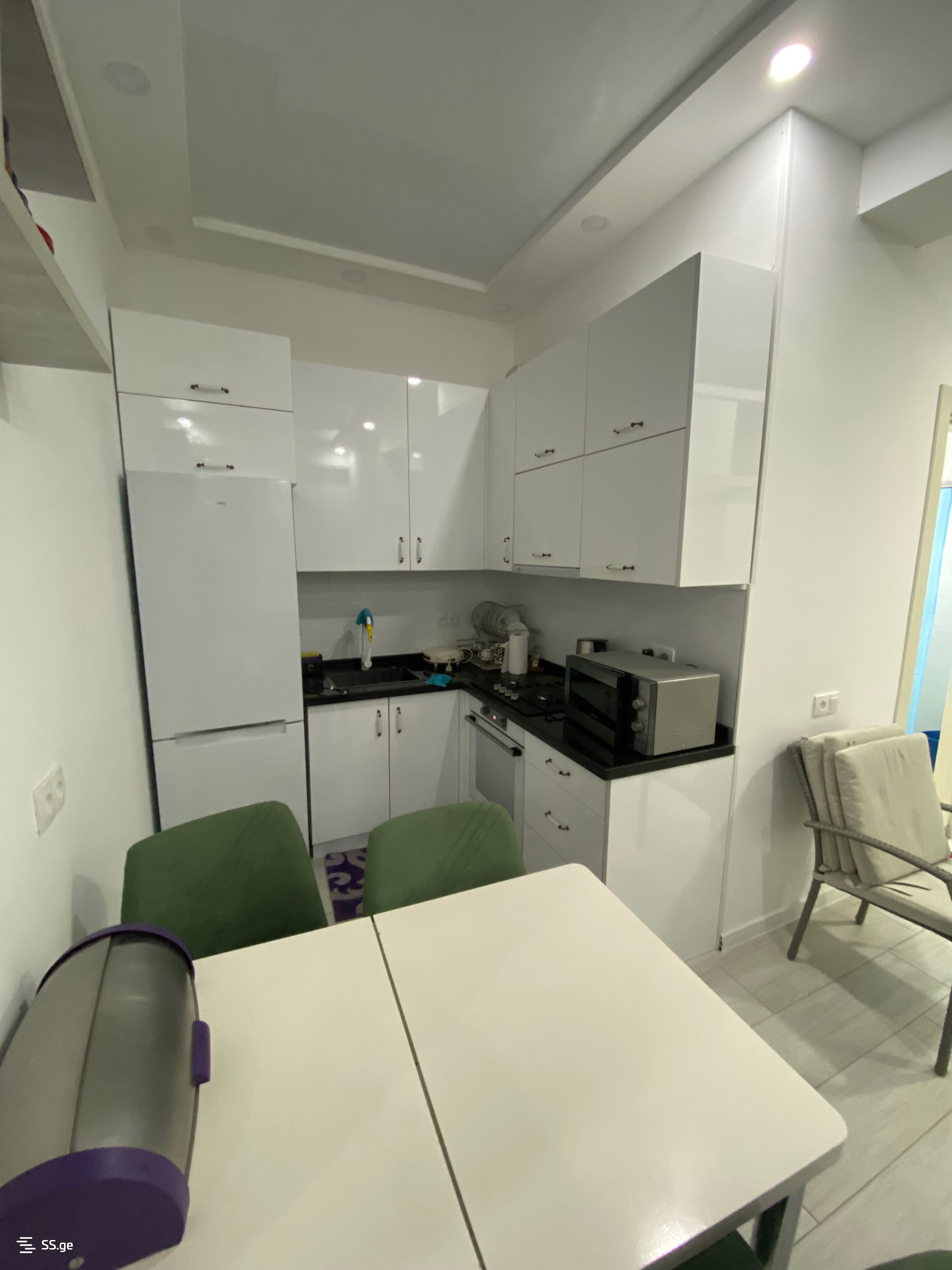 2 Room Flat Daily Rent. Qala view 1