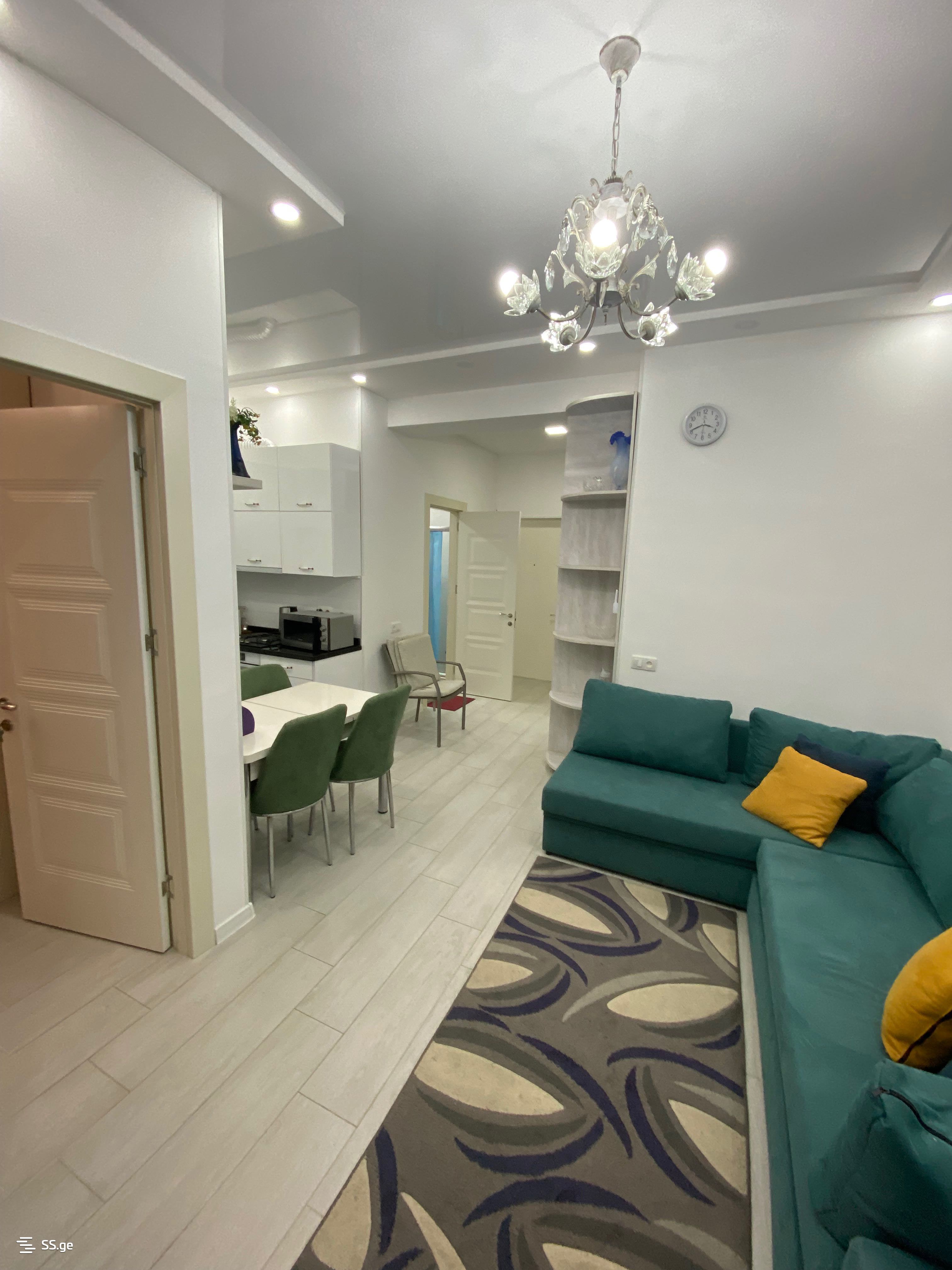 2 Room Flat Daily Rent. Qala view 3