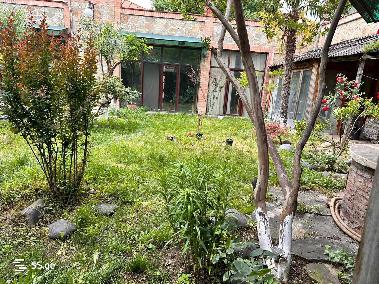 12 Room Private House For Sale view 5