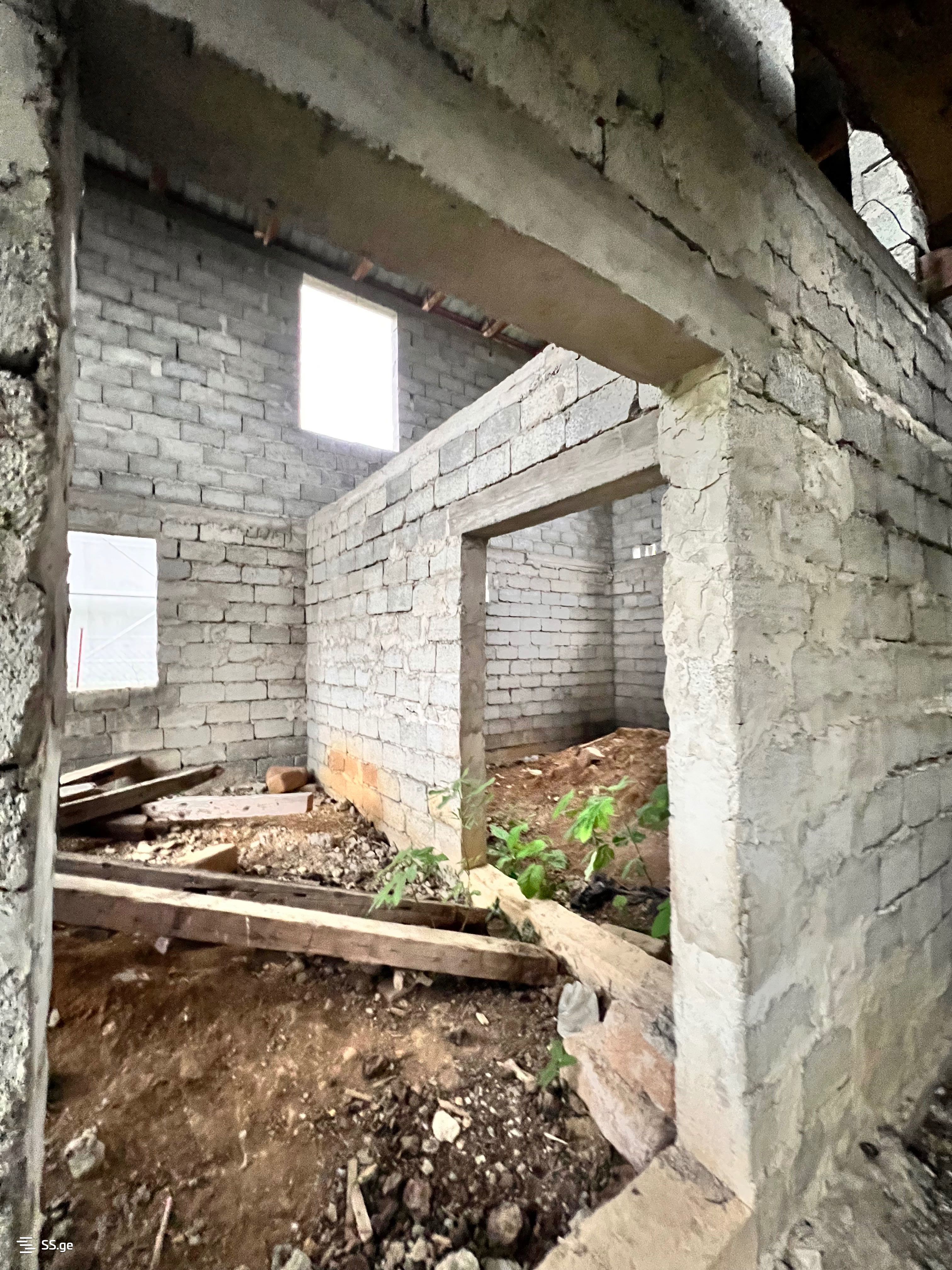 6 Room Private House For Sale view 8