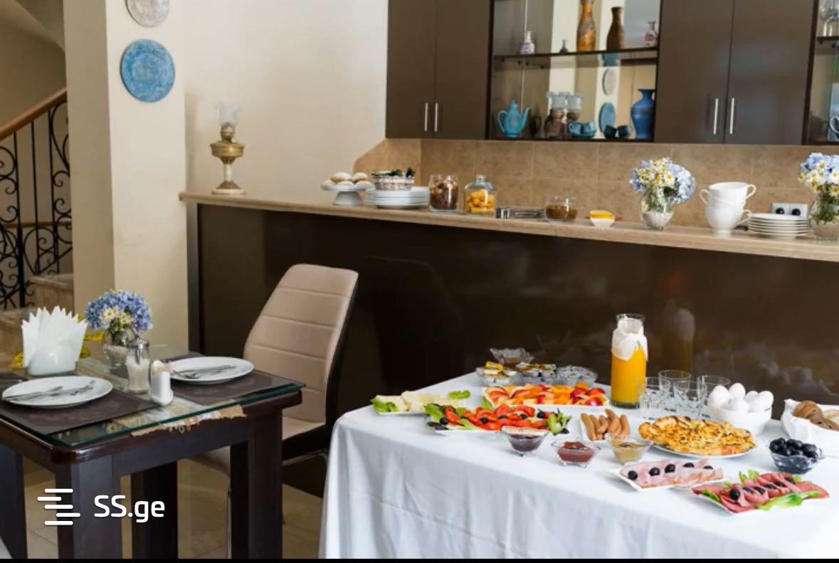 10 Room Hotel For Rent. Sololaki, 8 of 12