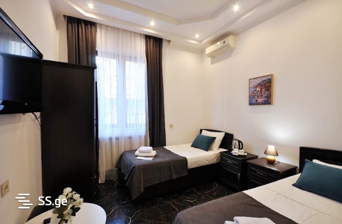 12 Room Hotel For Rent. Isani, 9 of 12