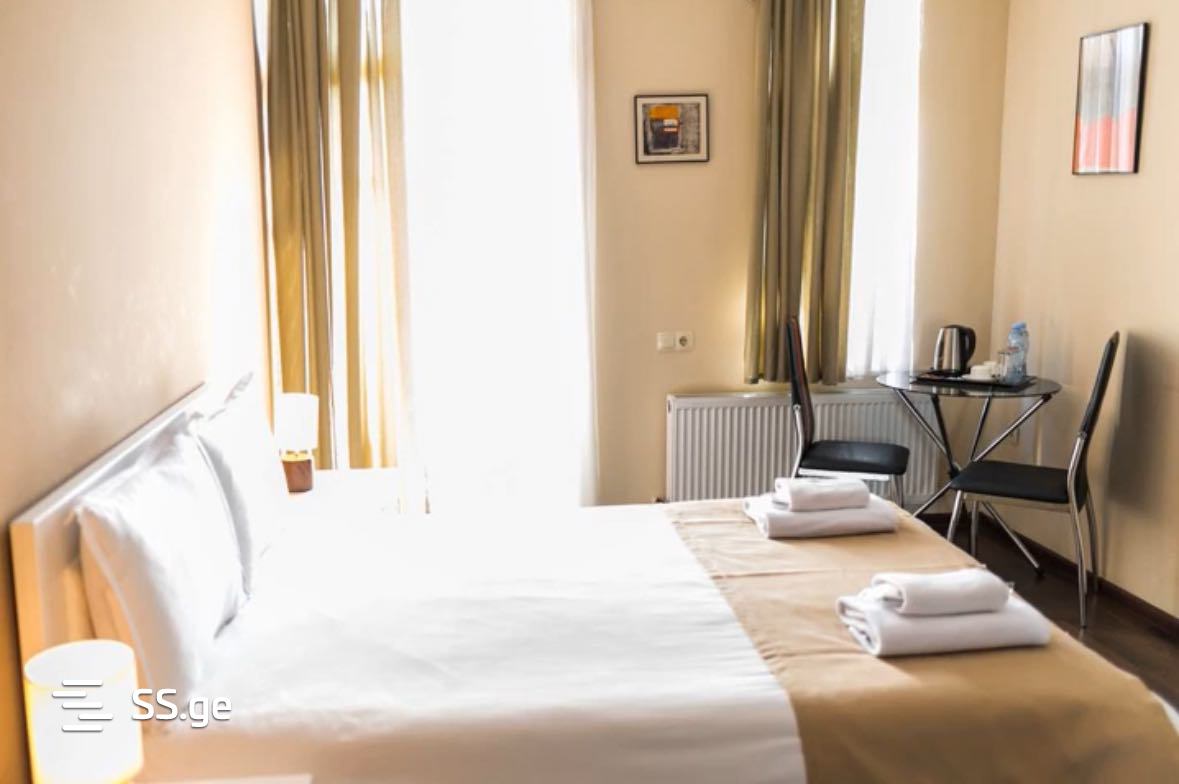 10 Room Hotel For Rent. Sololaki, 10 of 12