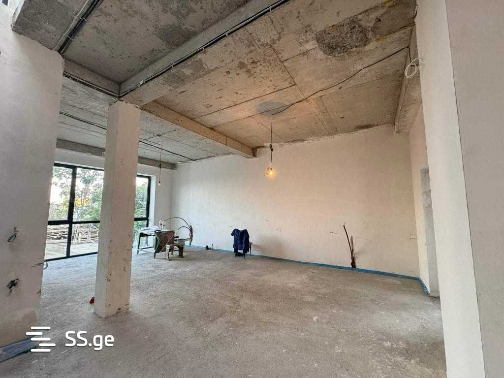 5 Room Private House For Sale view 3