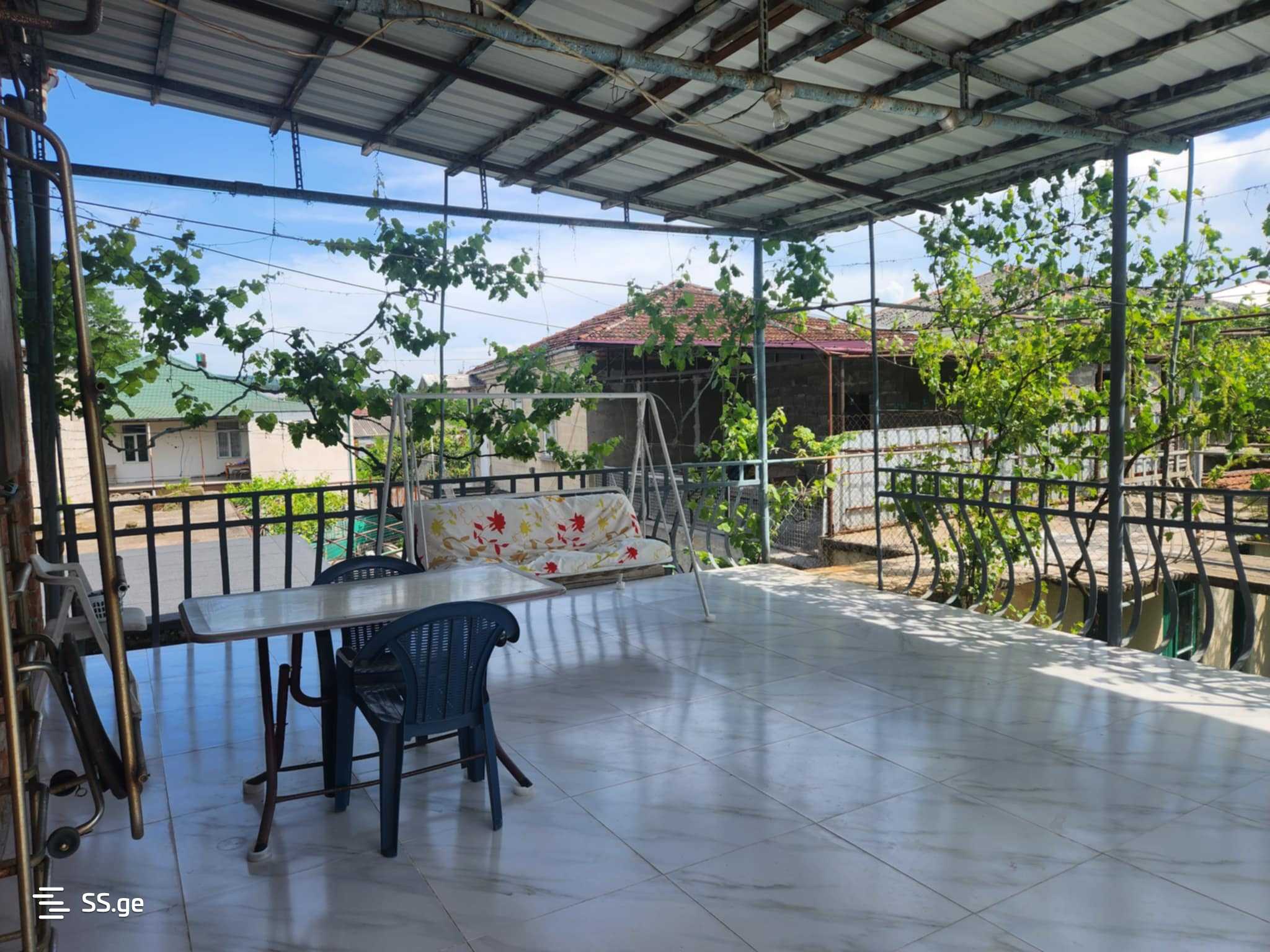10 Room Private House For Sale view 9